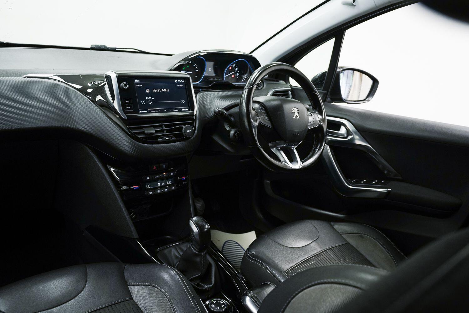 Peugeot 2008 view 21