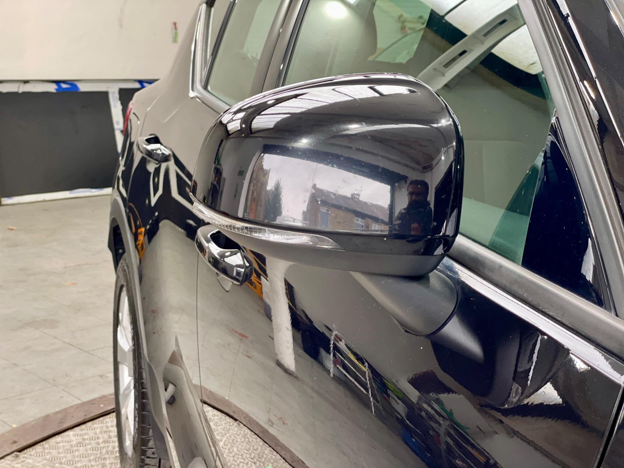 Volvo XC40 view 34