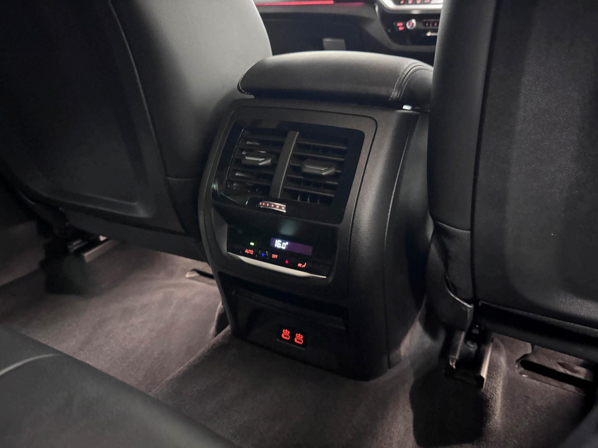 BMW X3 view 19