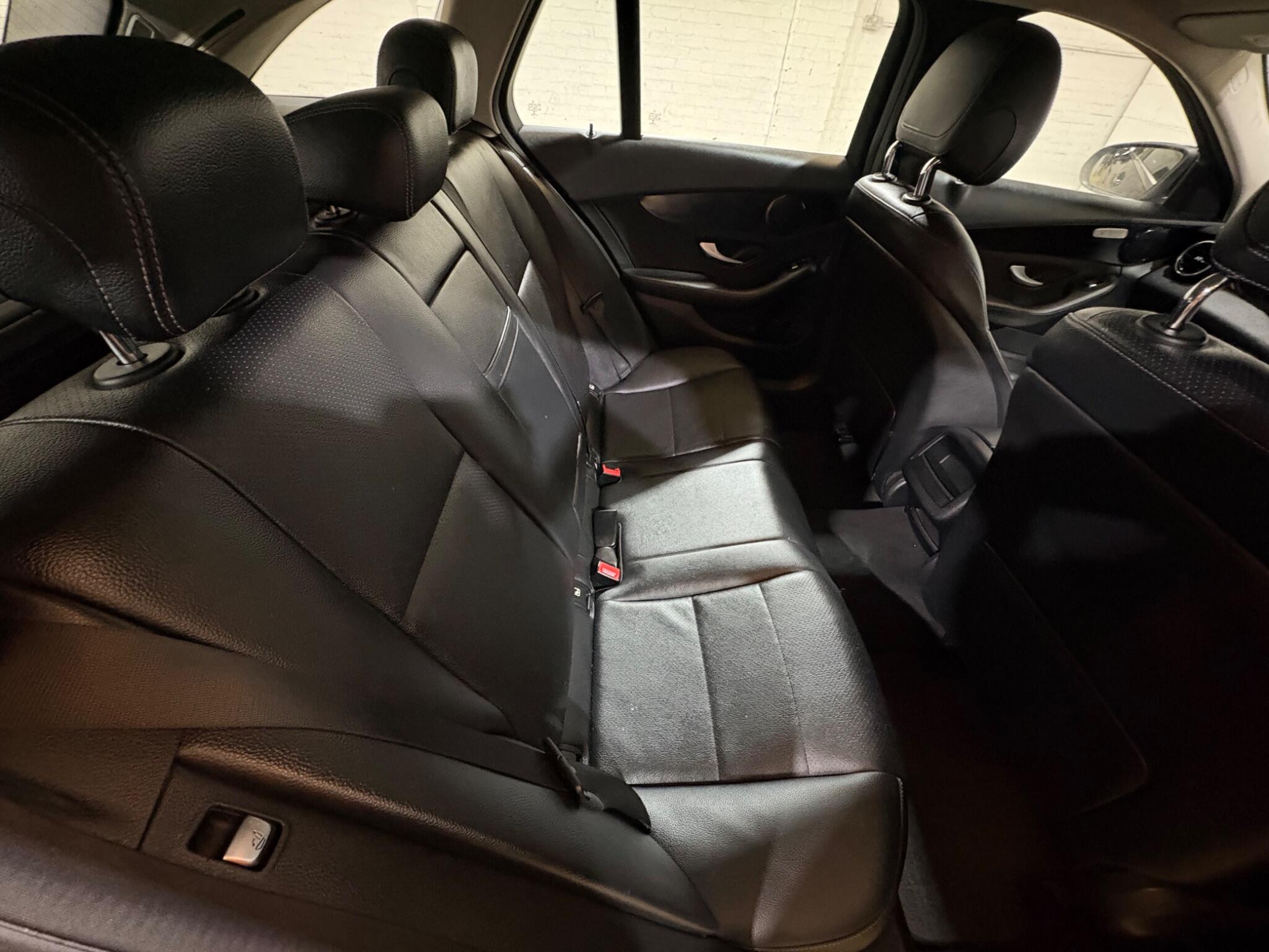 Mercedes-Benz C Class view 83