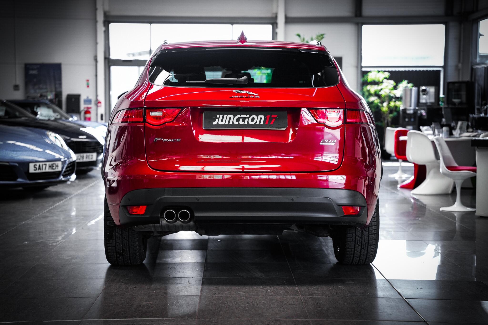 Jaguar F-Pace view 15