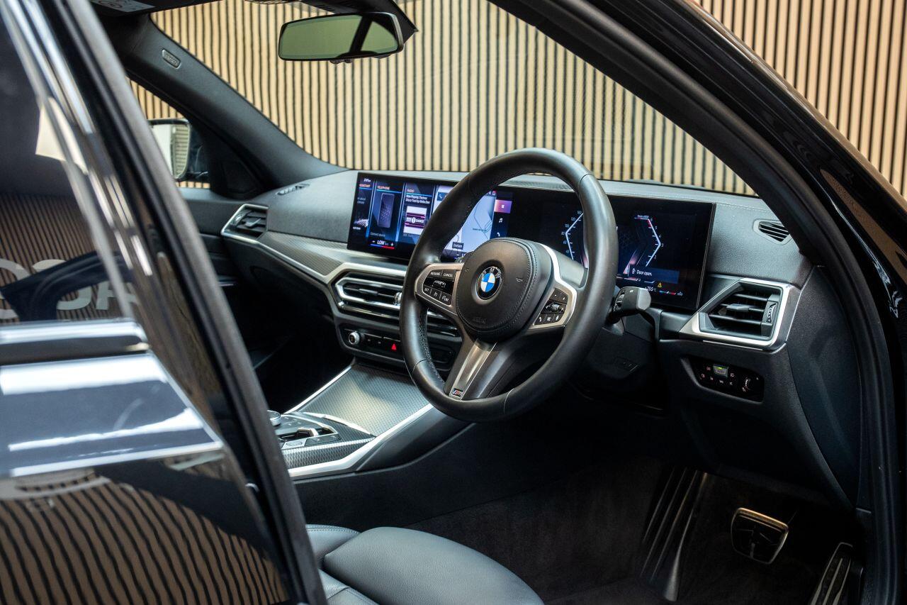 BMW 3 Series view 45