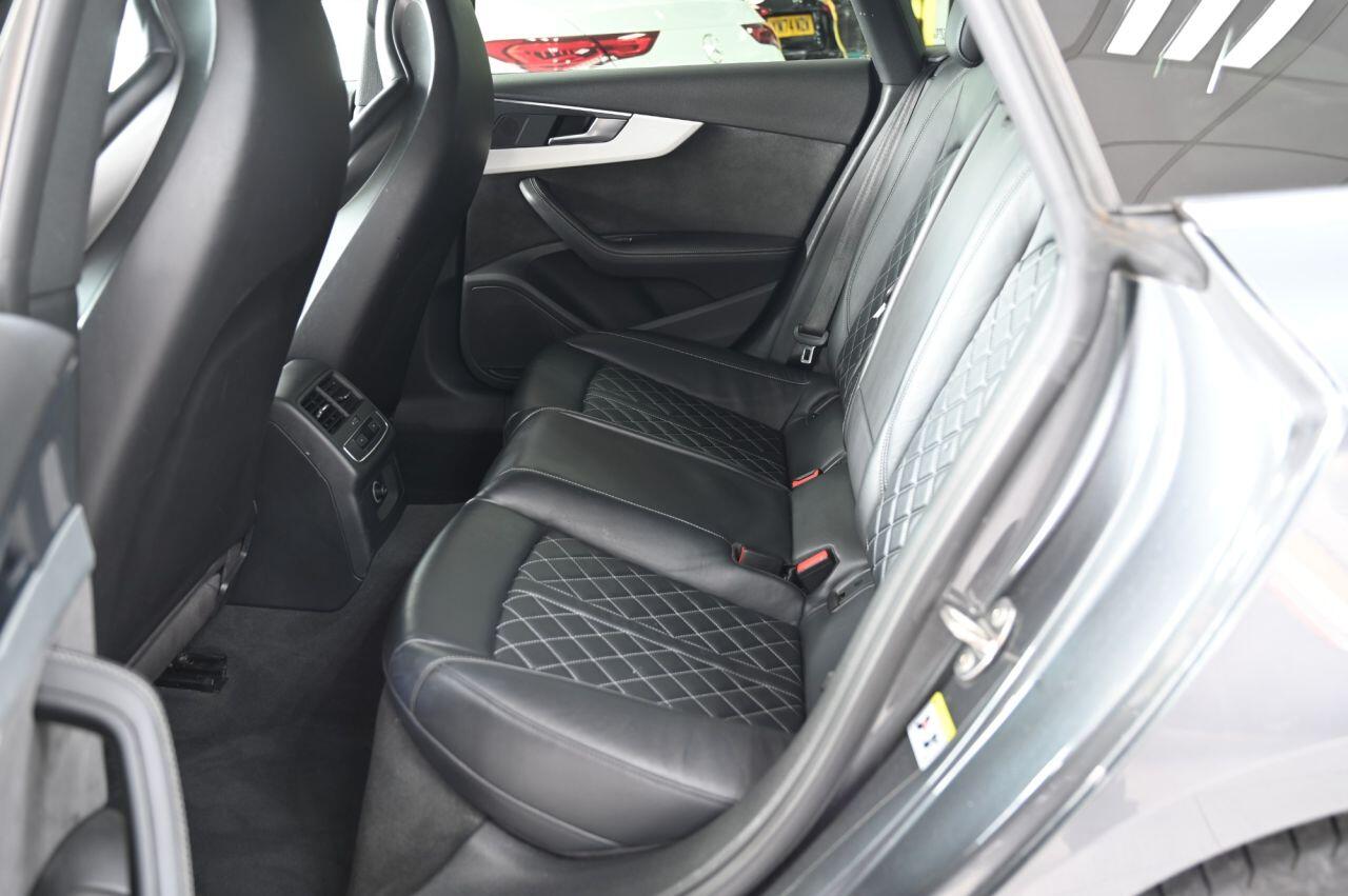 Audi S5 view 15