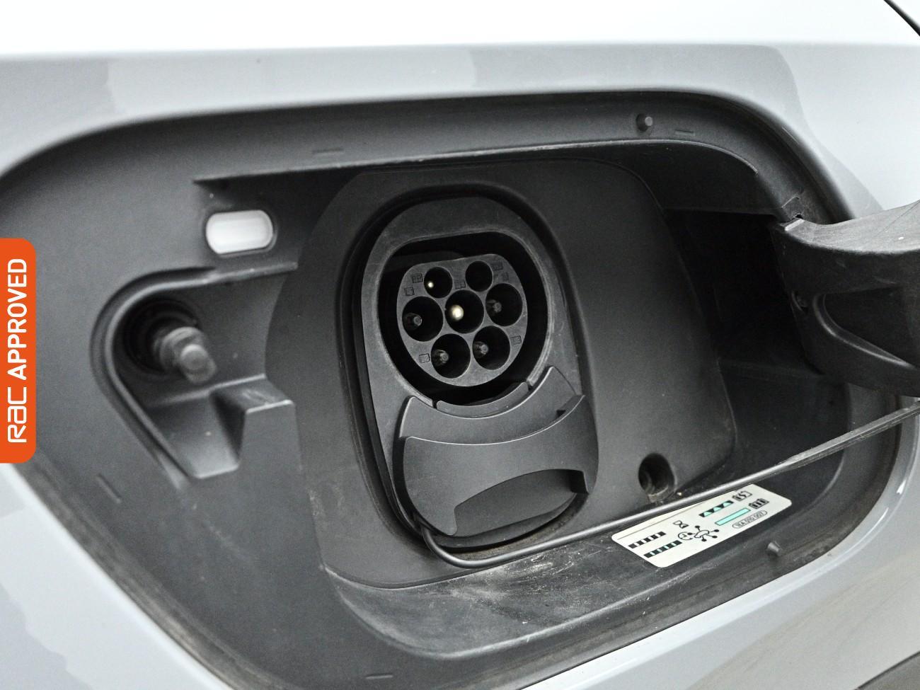 Volkswagen Id.4 view 16