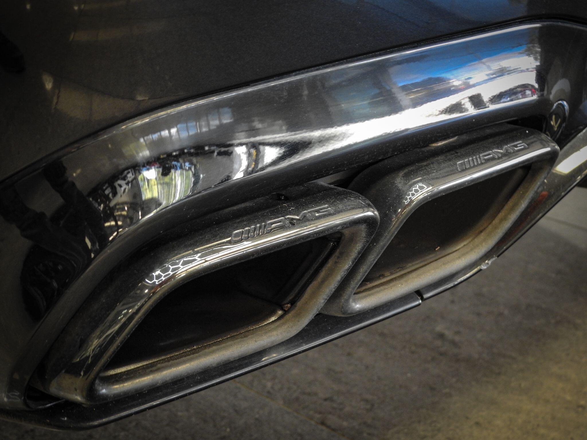 Mercedes-Benz E-Class view 21