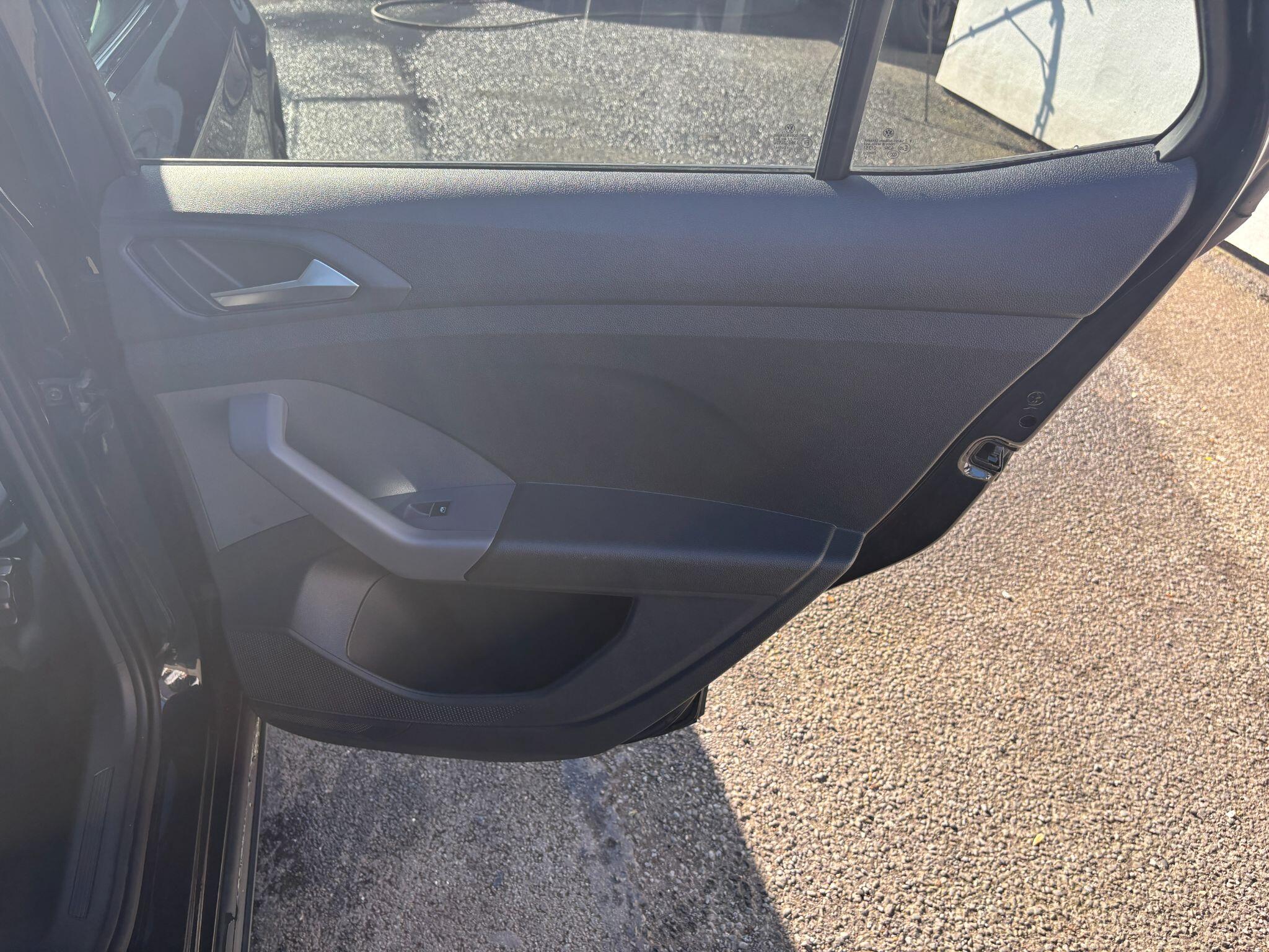 Volkswagen T-Cross view 23