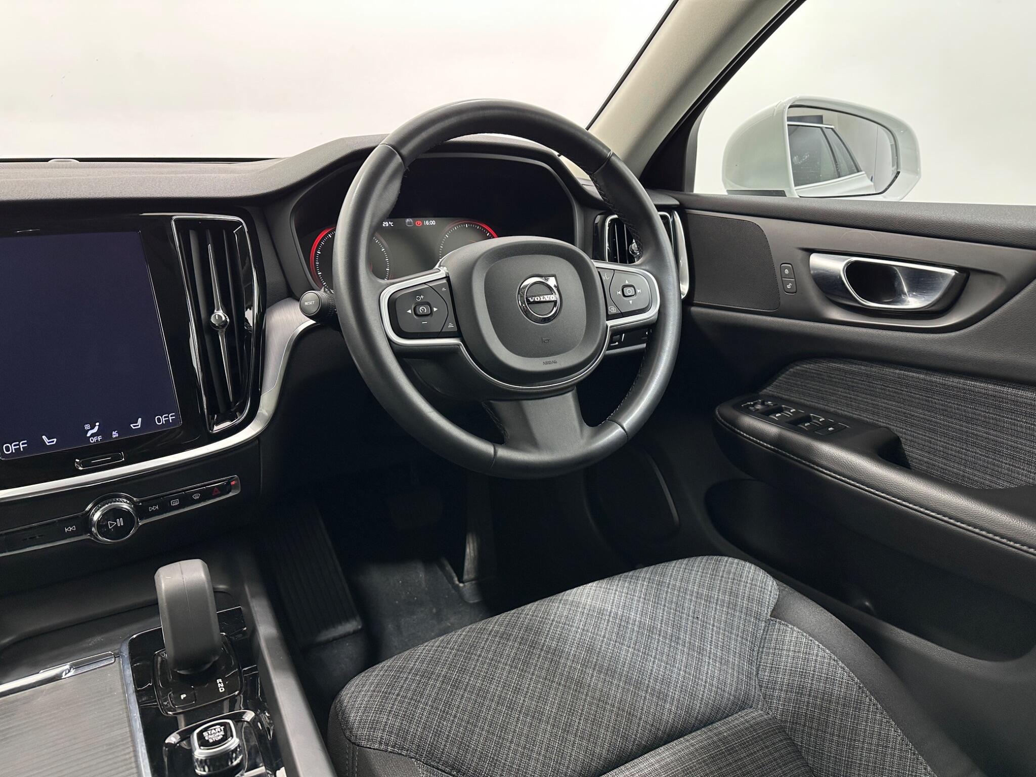 Volvo V60 view 12
