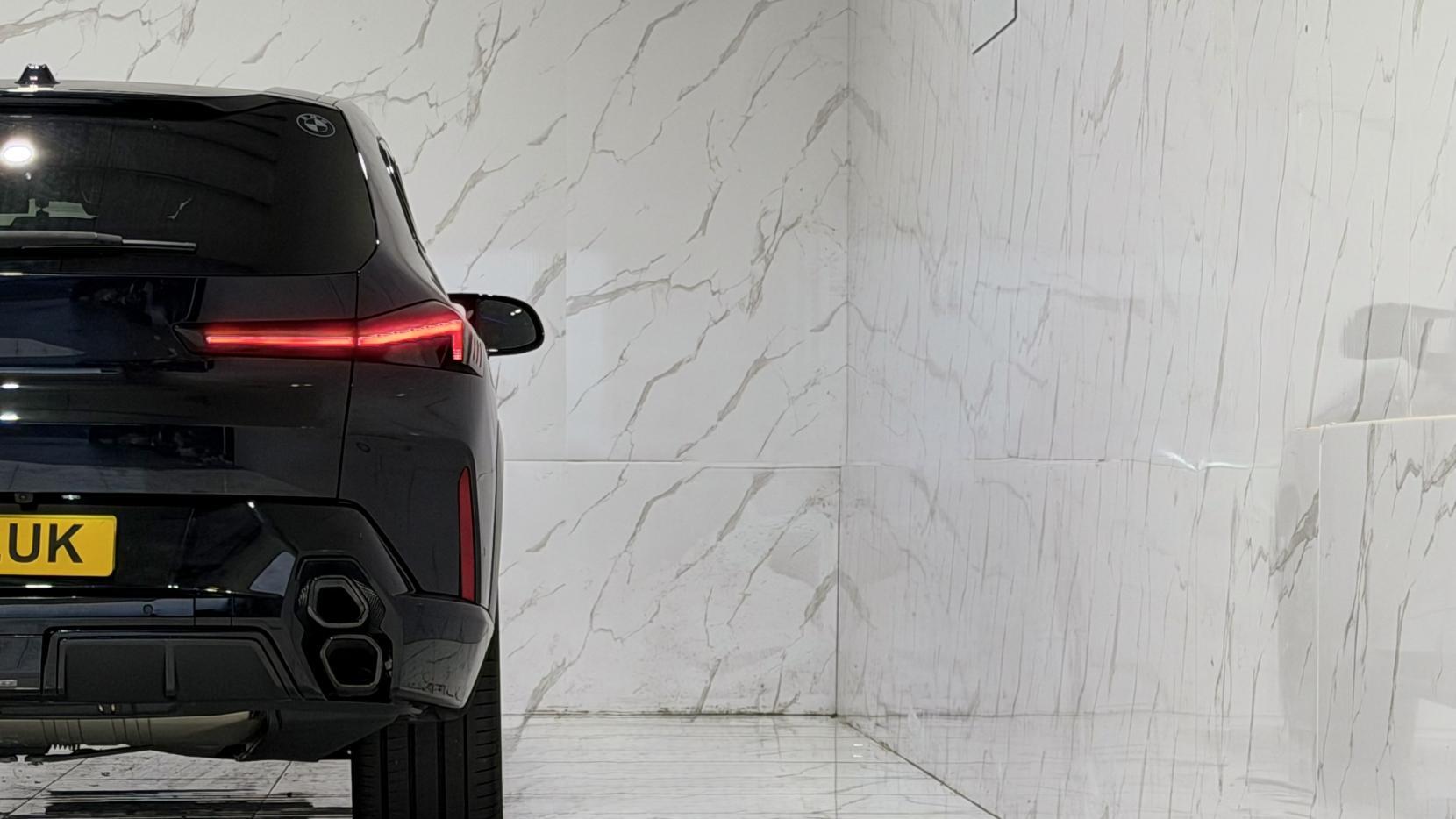 BMW XM view 57