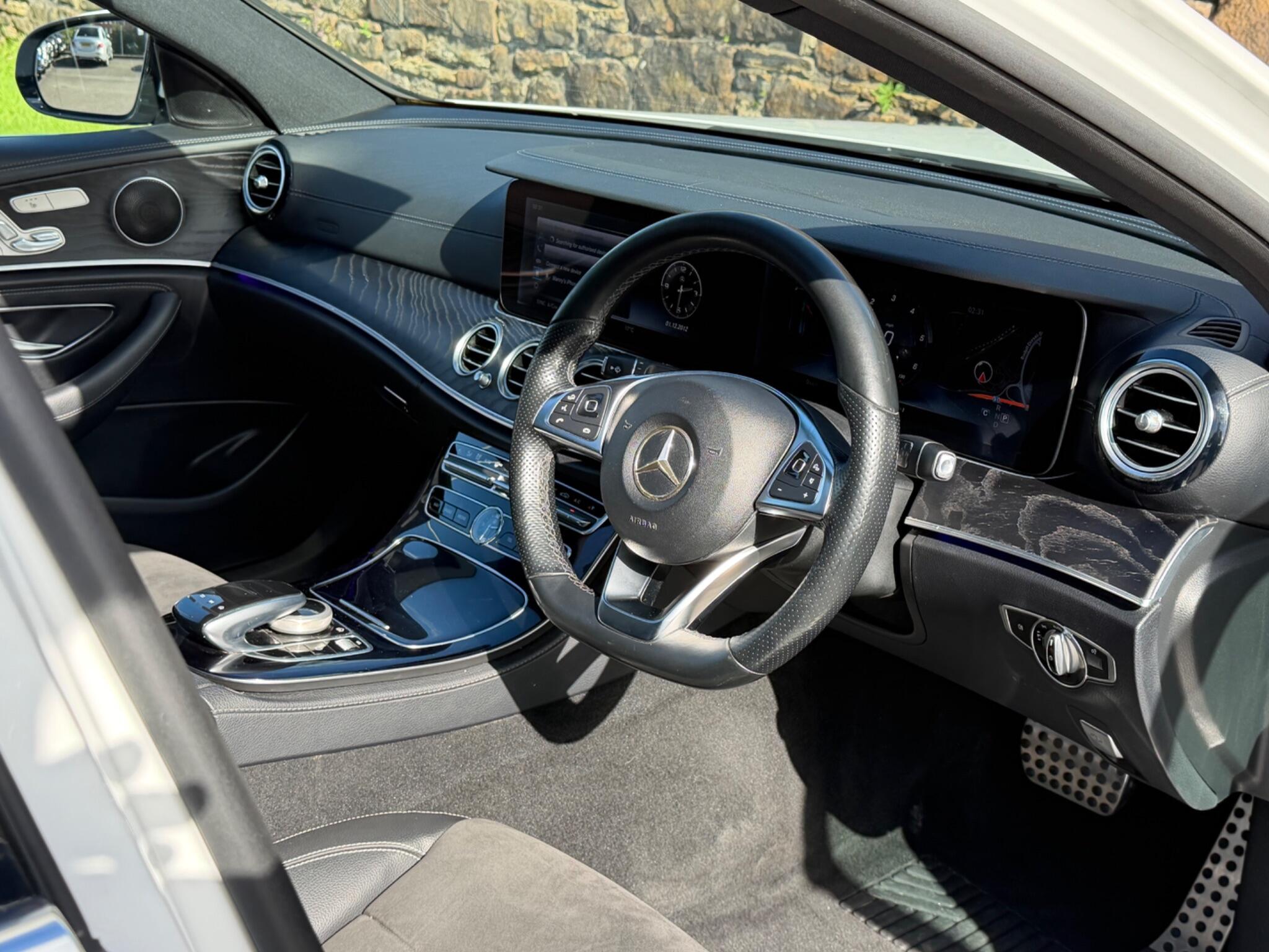 Mercedes-Benz E-Class view 13