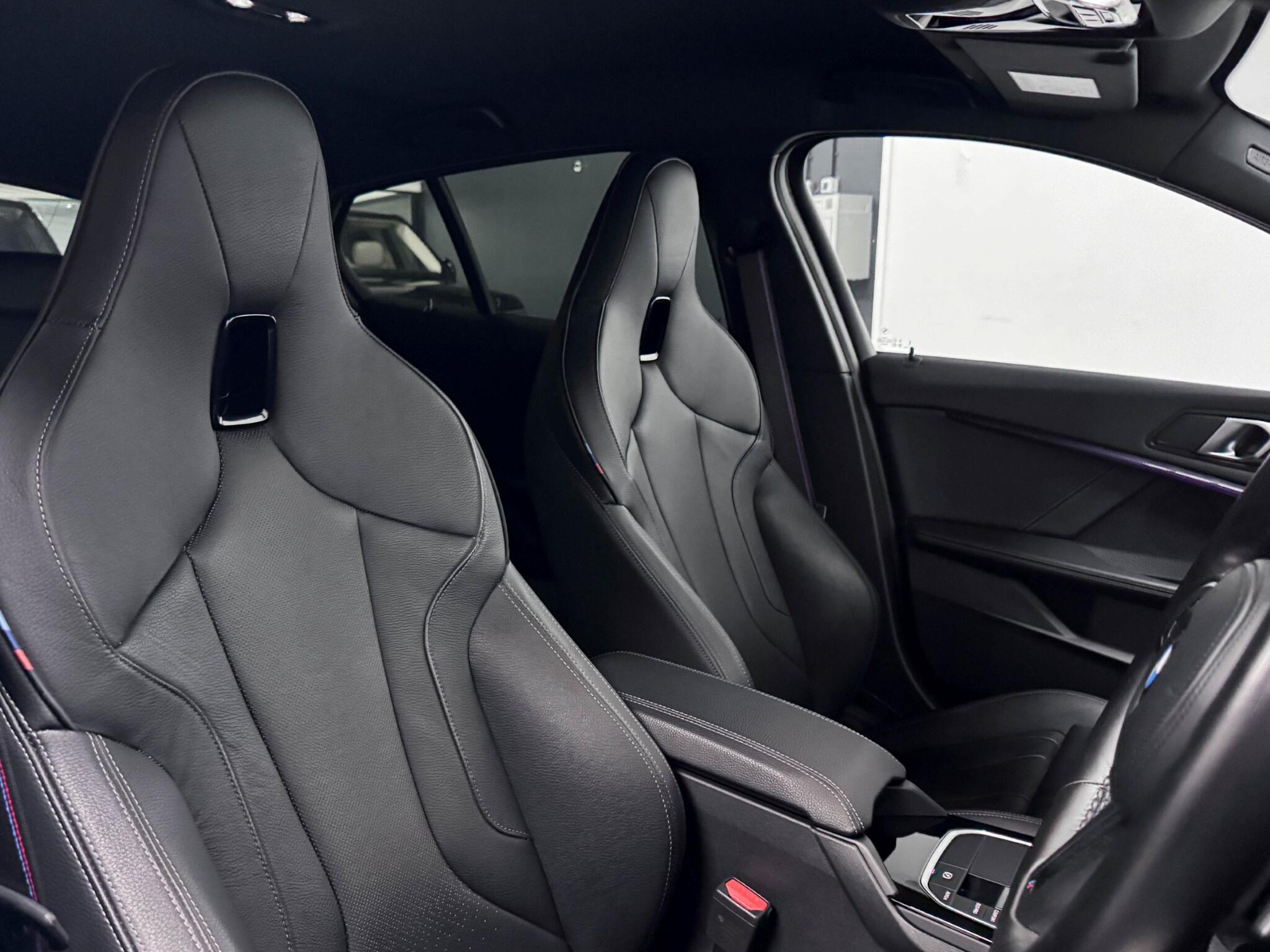 BMW 1 Series view 27