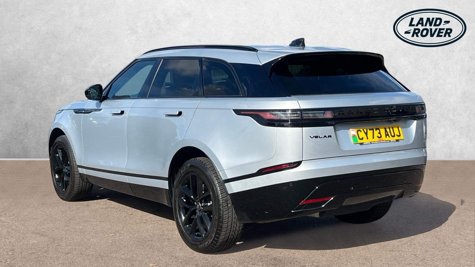 Land Rover Range Rover Velar view 2