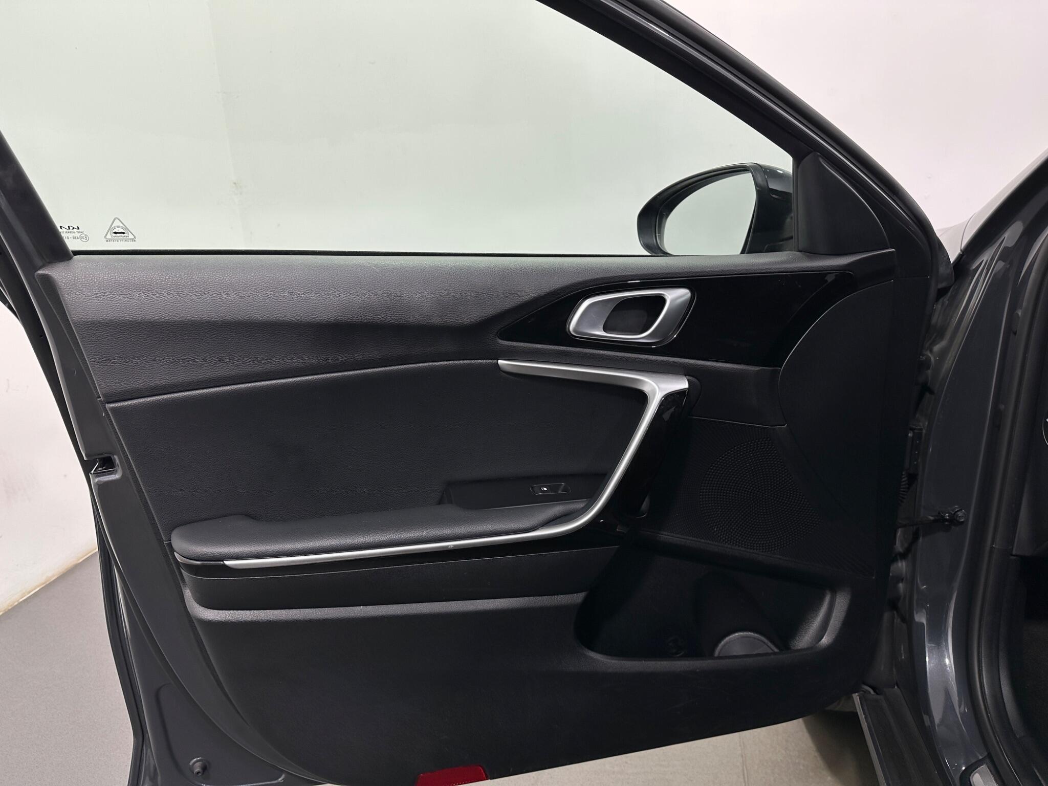 Kia Xceed view 38