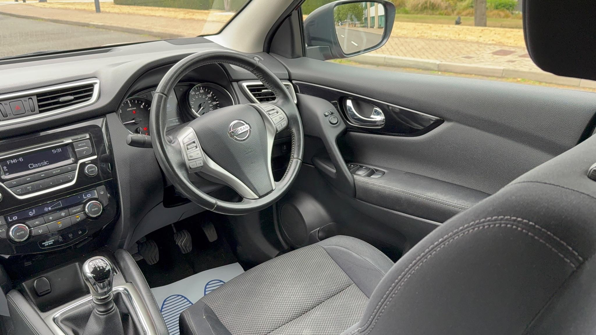 2014 Nissan Qashqai 1.5 dCi Acenta 2WD Euro 5 (s/s) 5dr • 74,950 miles image 16