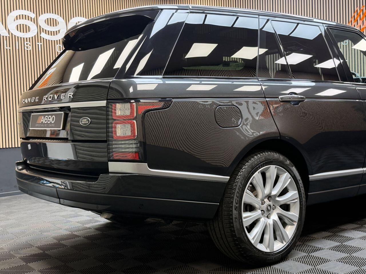 Land Rover Range Rover view 12