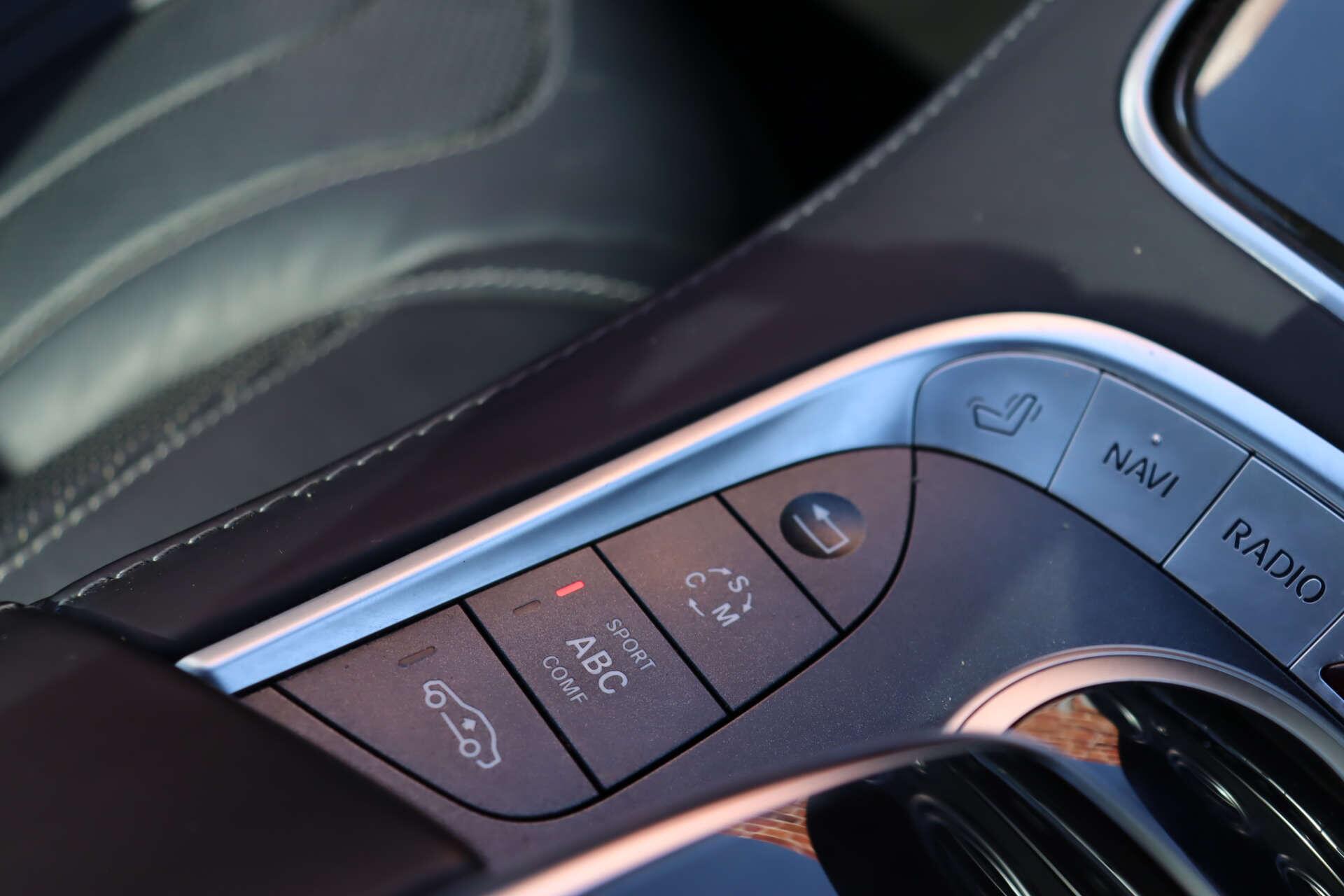 Mercedes-Benz S Class view 19