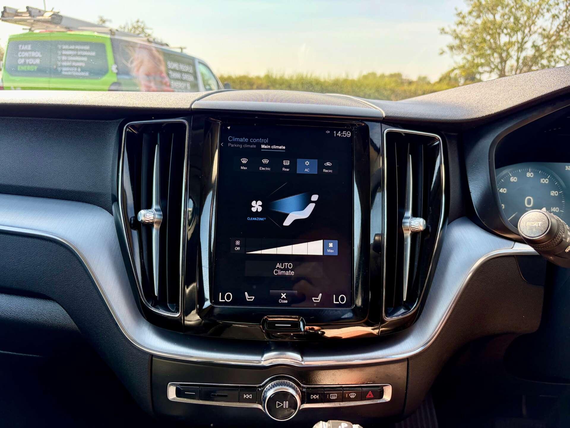 Volvo XC60 view 46