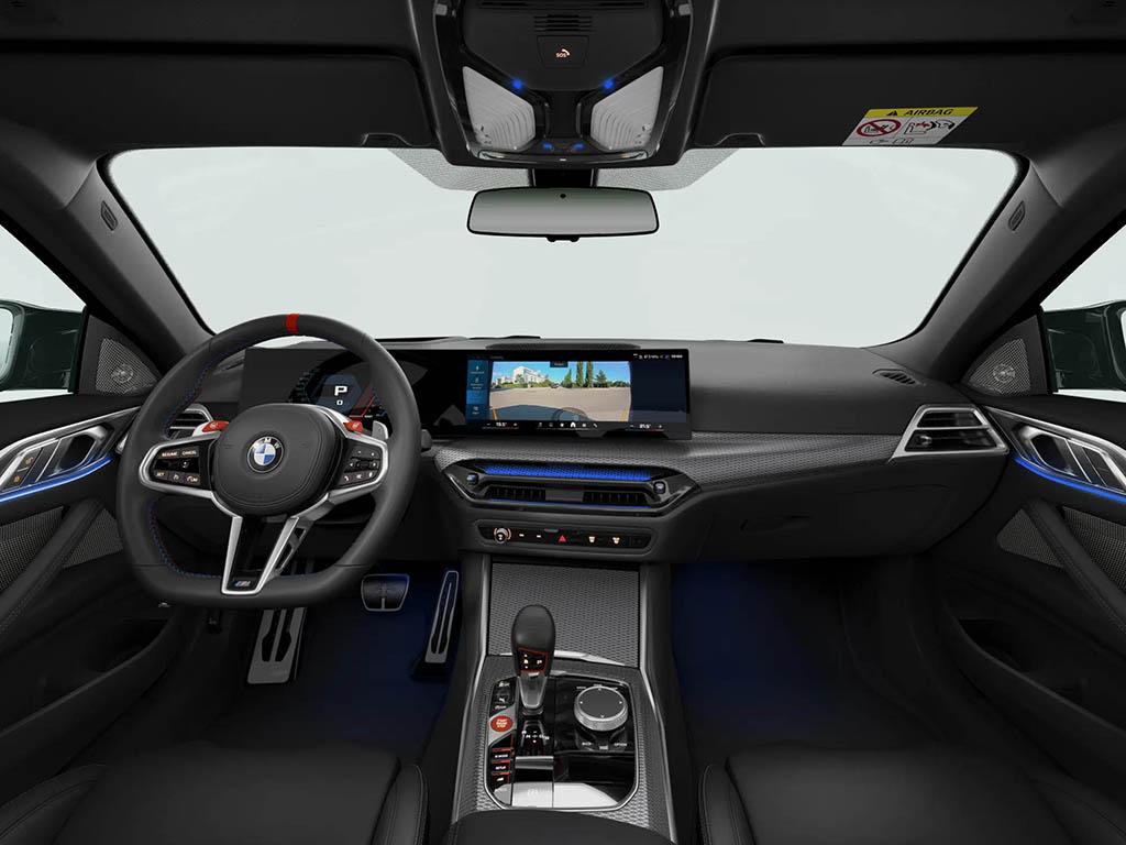 BMW M4 view 6