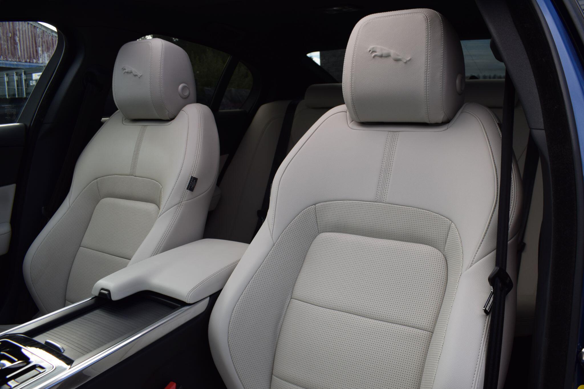 Jaguar Xe view 9