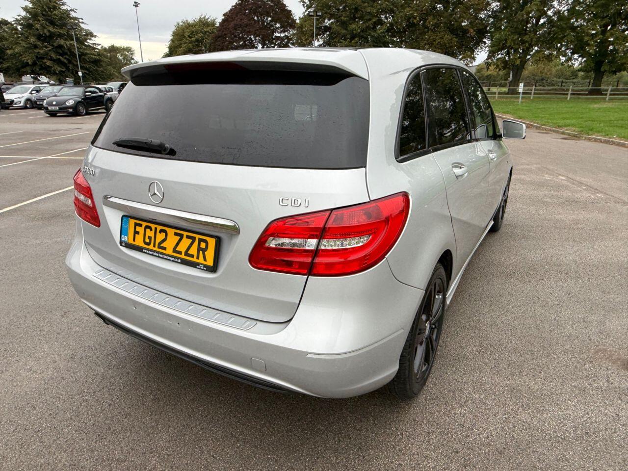 Mercedes-Benz B Class view 29