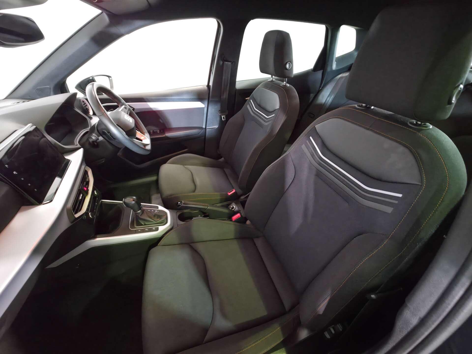 SEAT Arona view 57