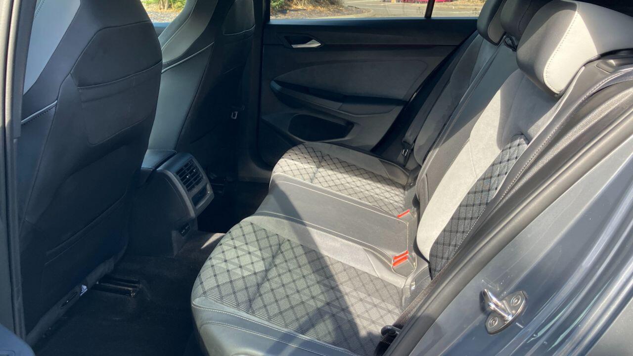 Volkswagen Golf view 31