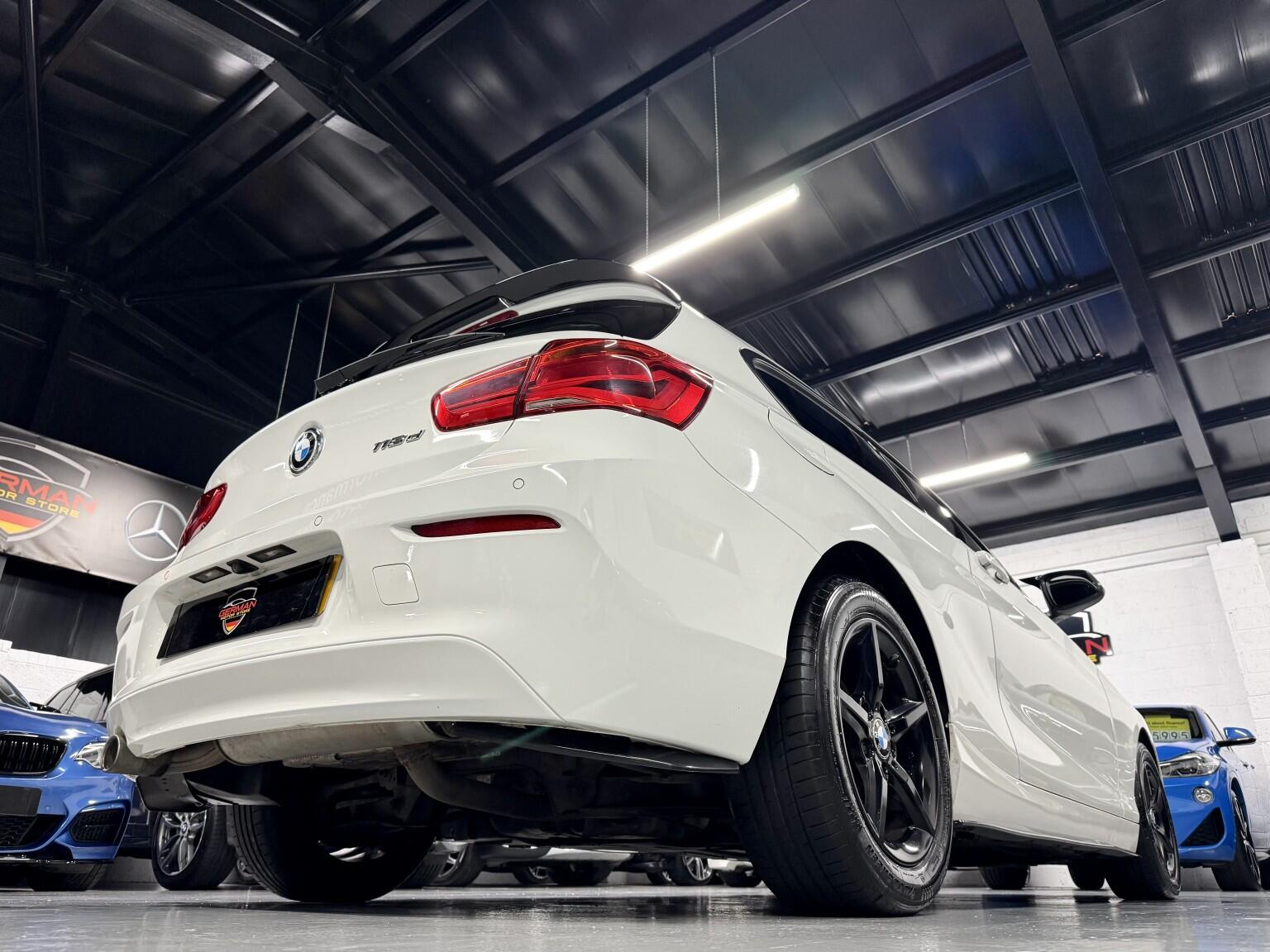 BMW 1 Series view 9