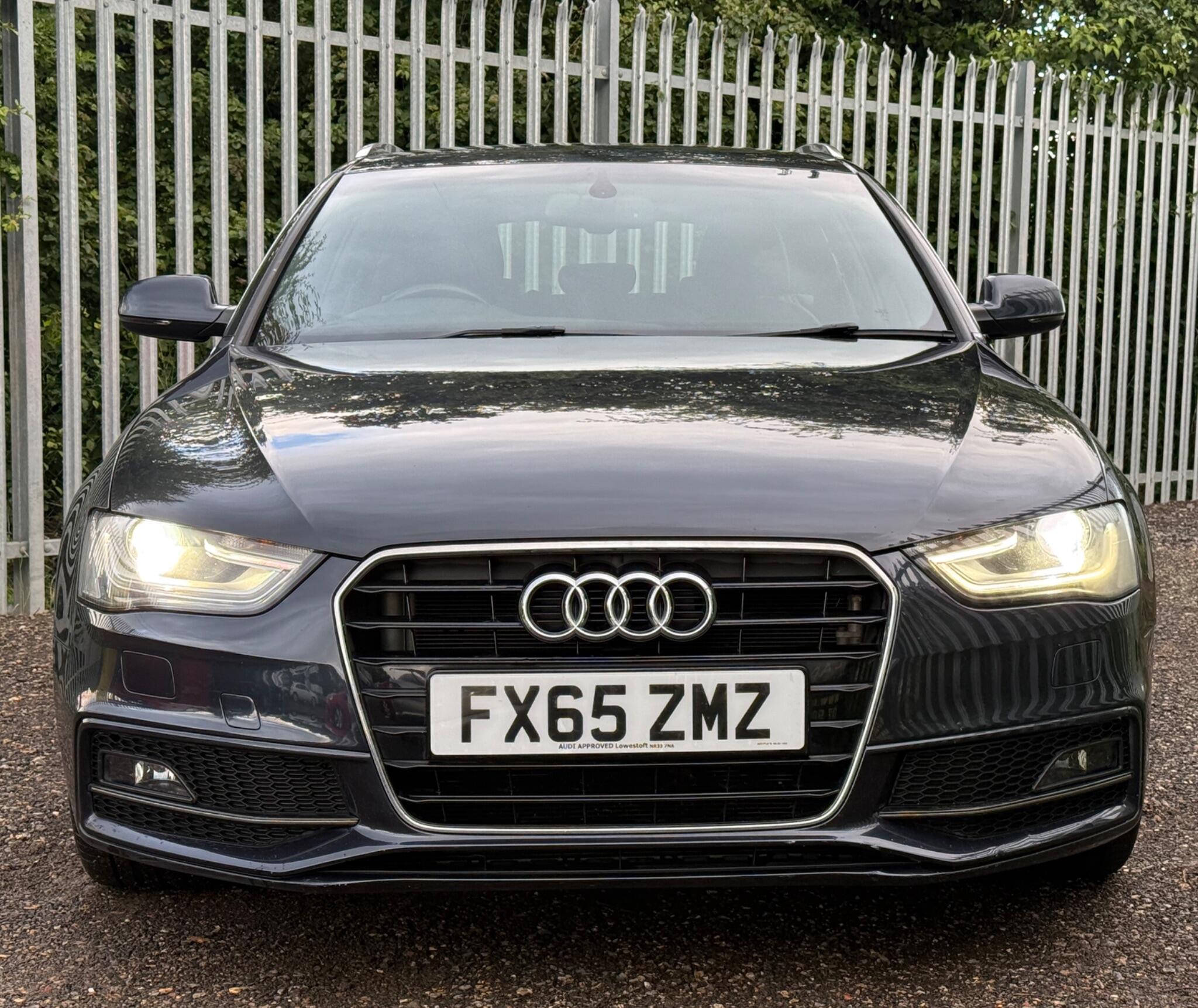 2015 Audi A4 Avant image 2