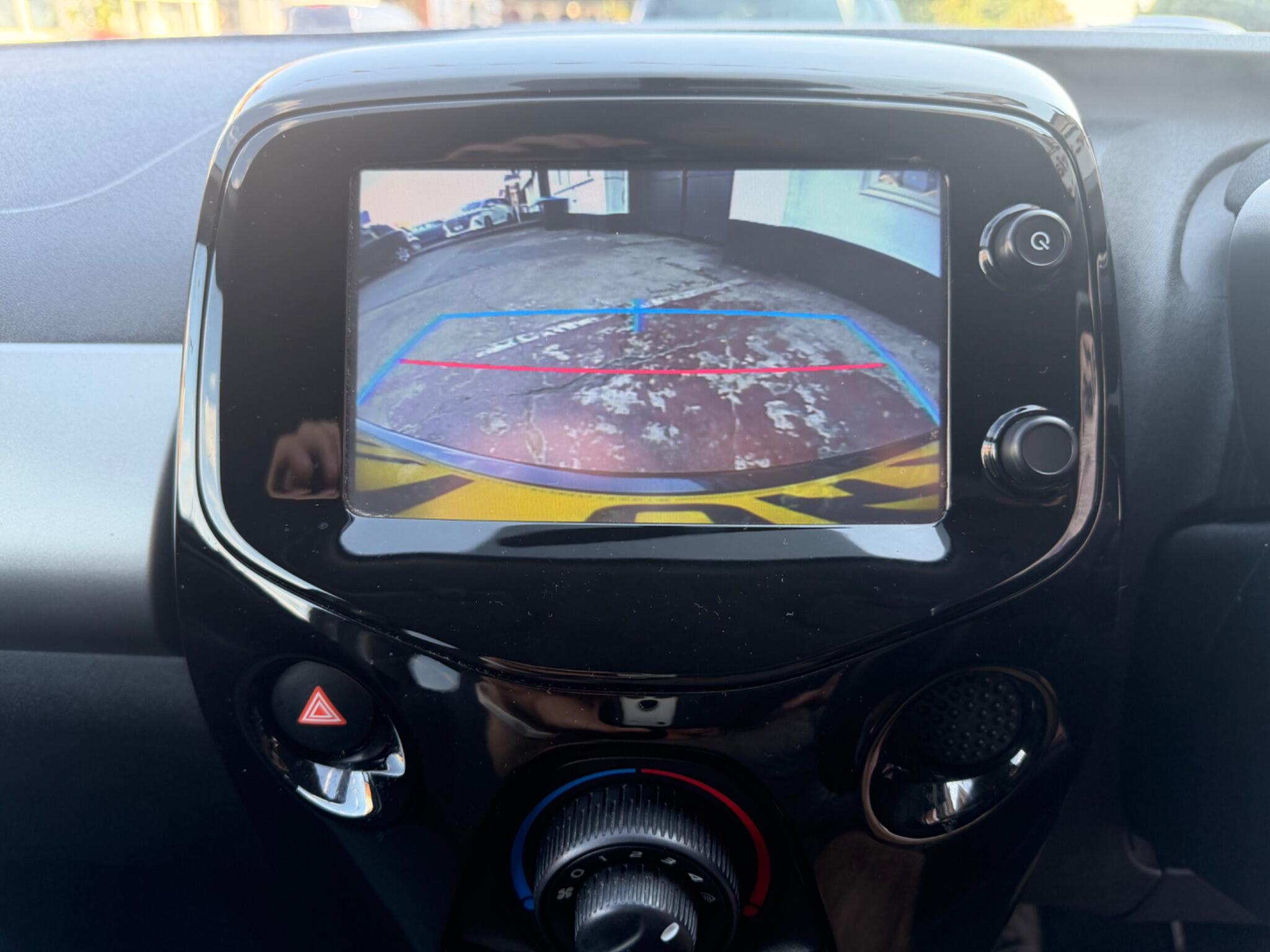 Citroen C1 view 11