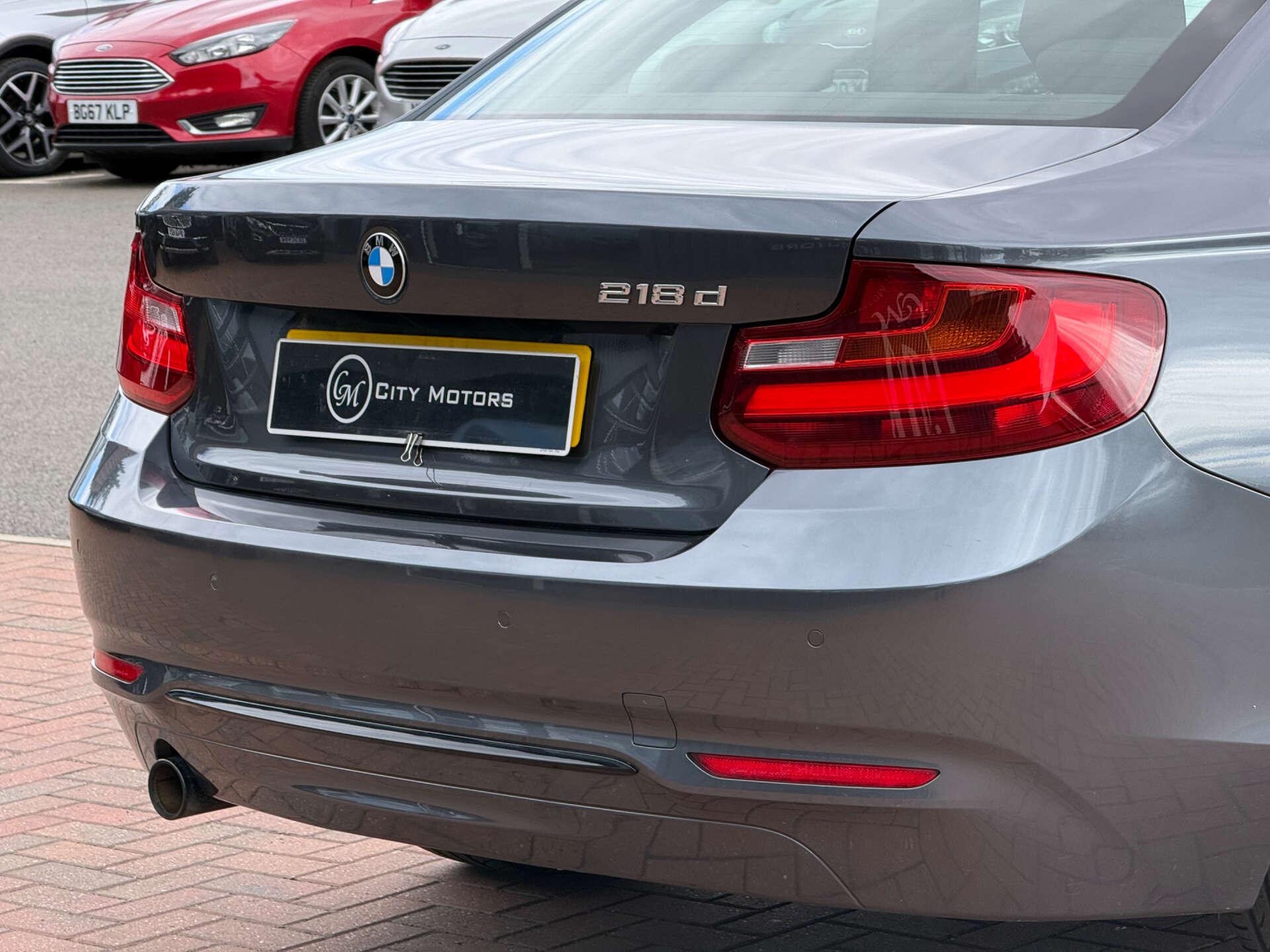 BMW 2 Series view 22
