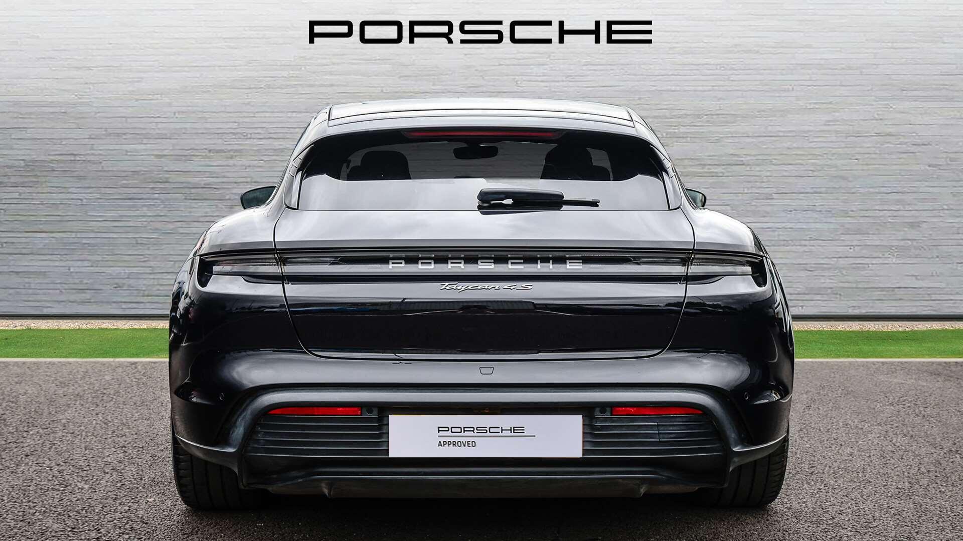 Porsche Taycan view 10
