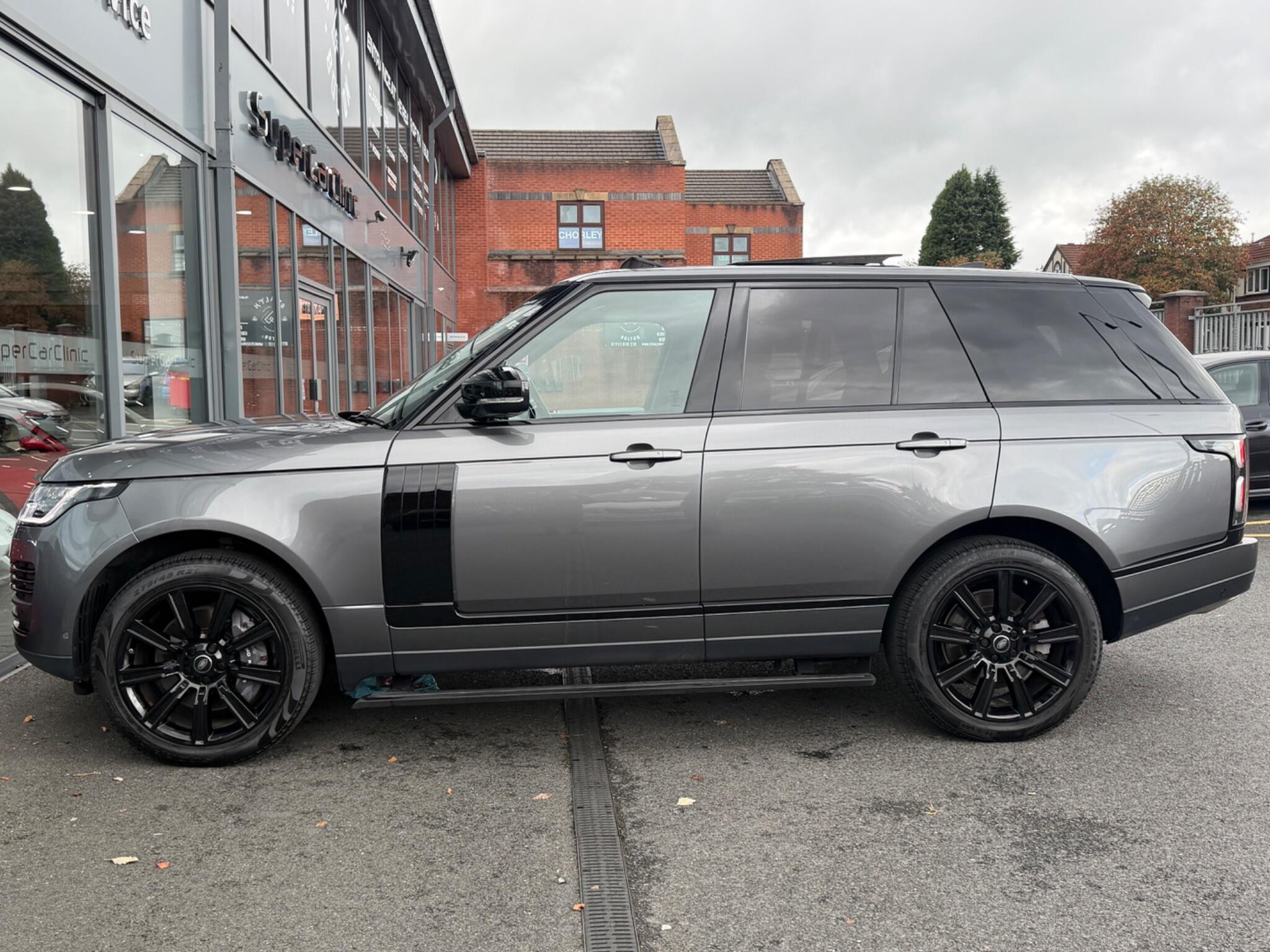 Land Rover Range Rover view 5