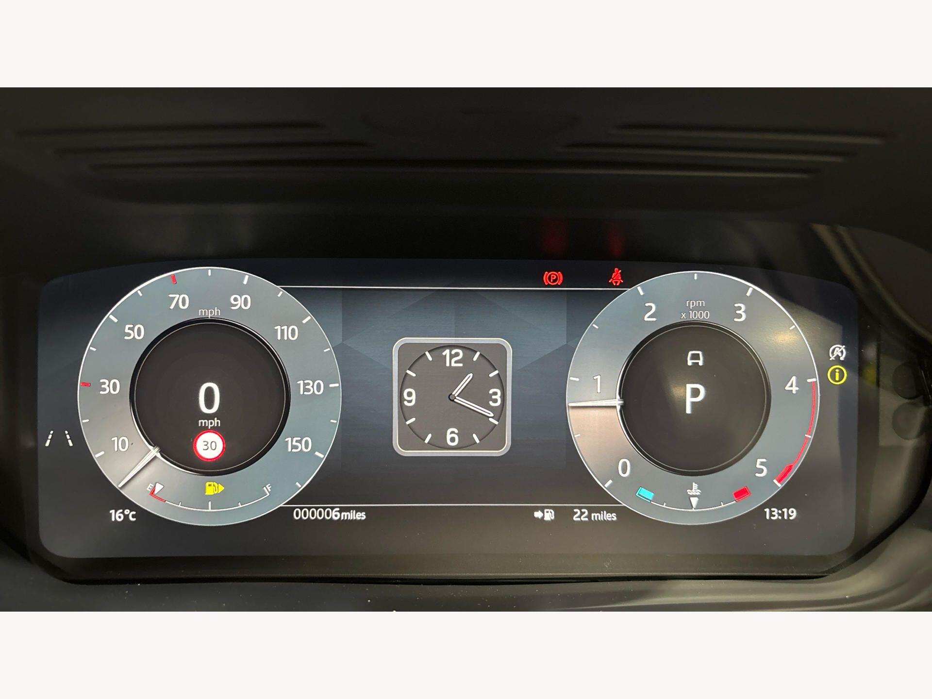 Land Rover Discovery Sport view 19