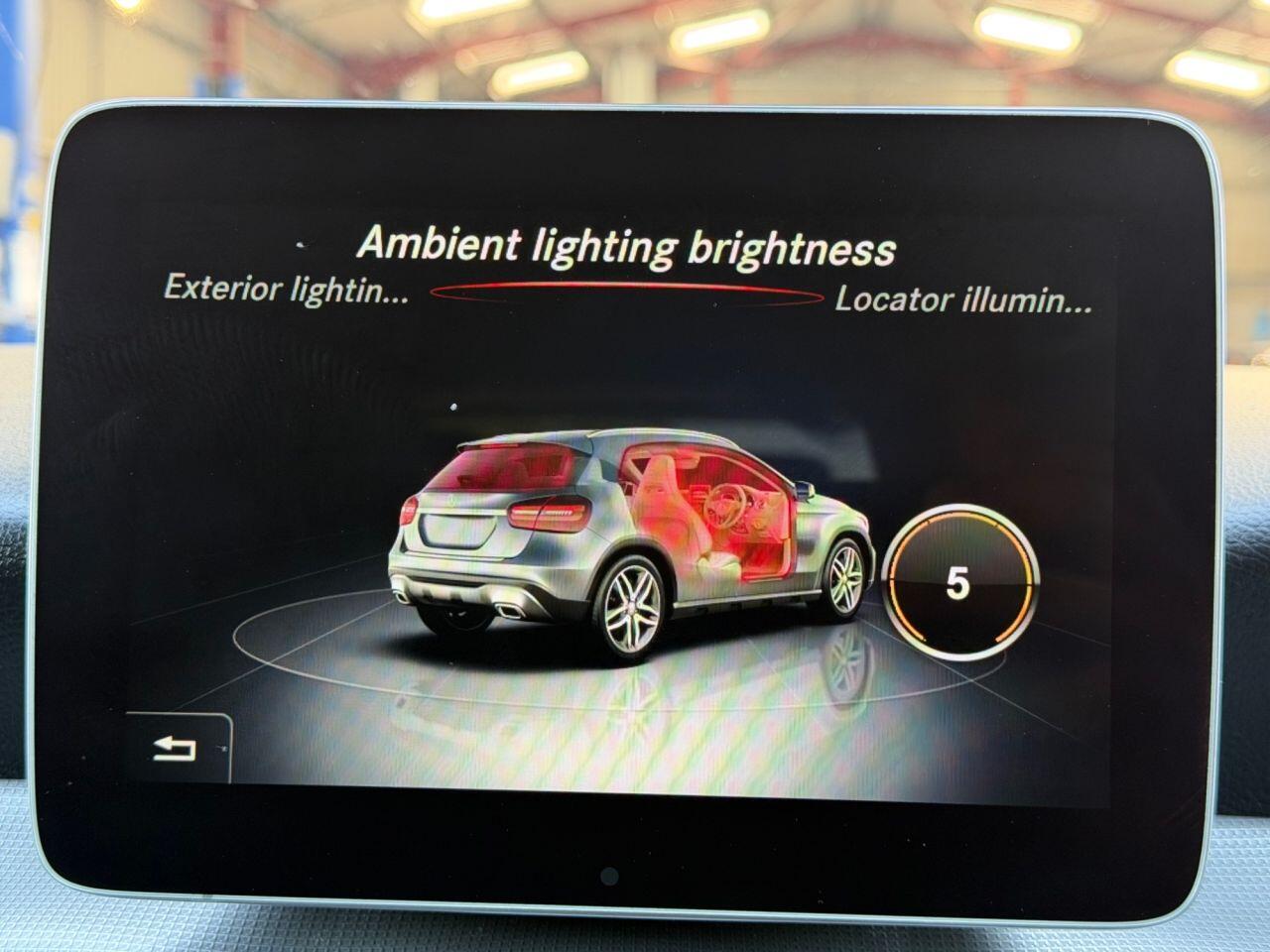 Mercedes-Benz Gla view 47