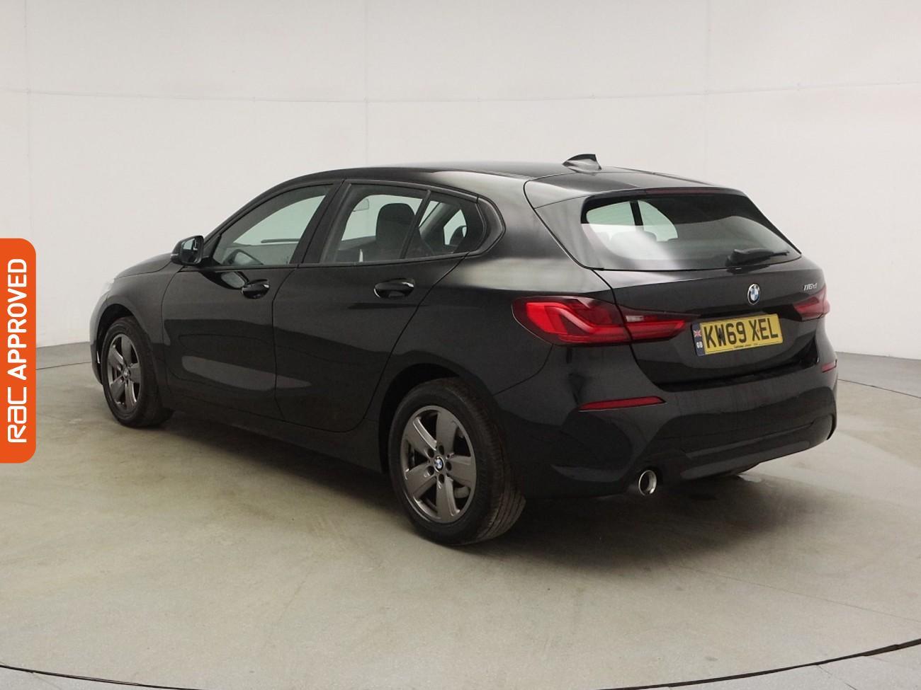 BMW 1 Series view 4