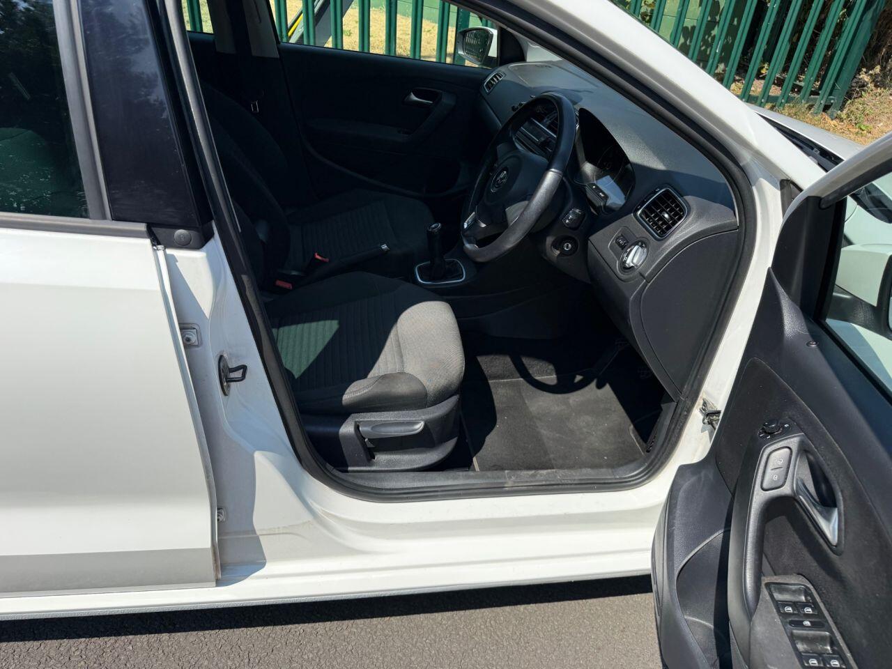 Volkswagen Polo view 30