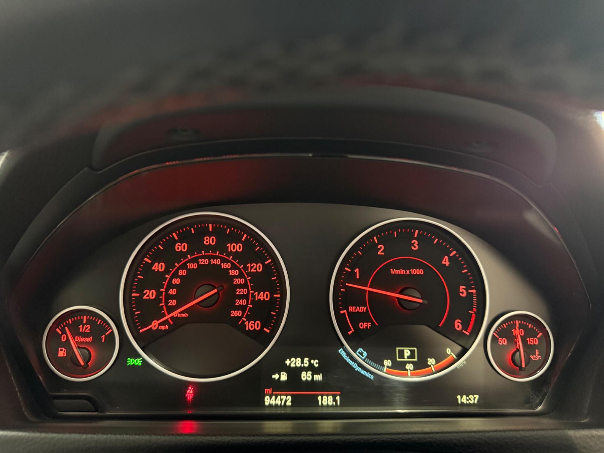BMW 3 Series view 32