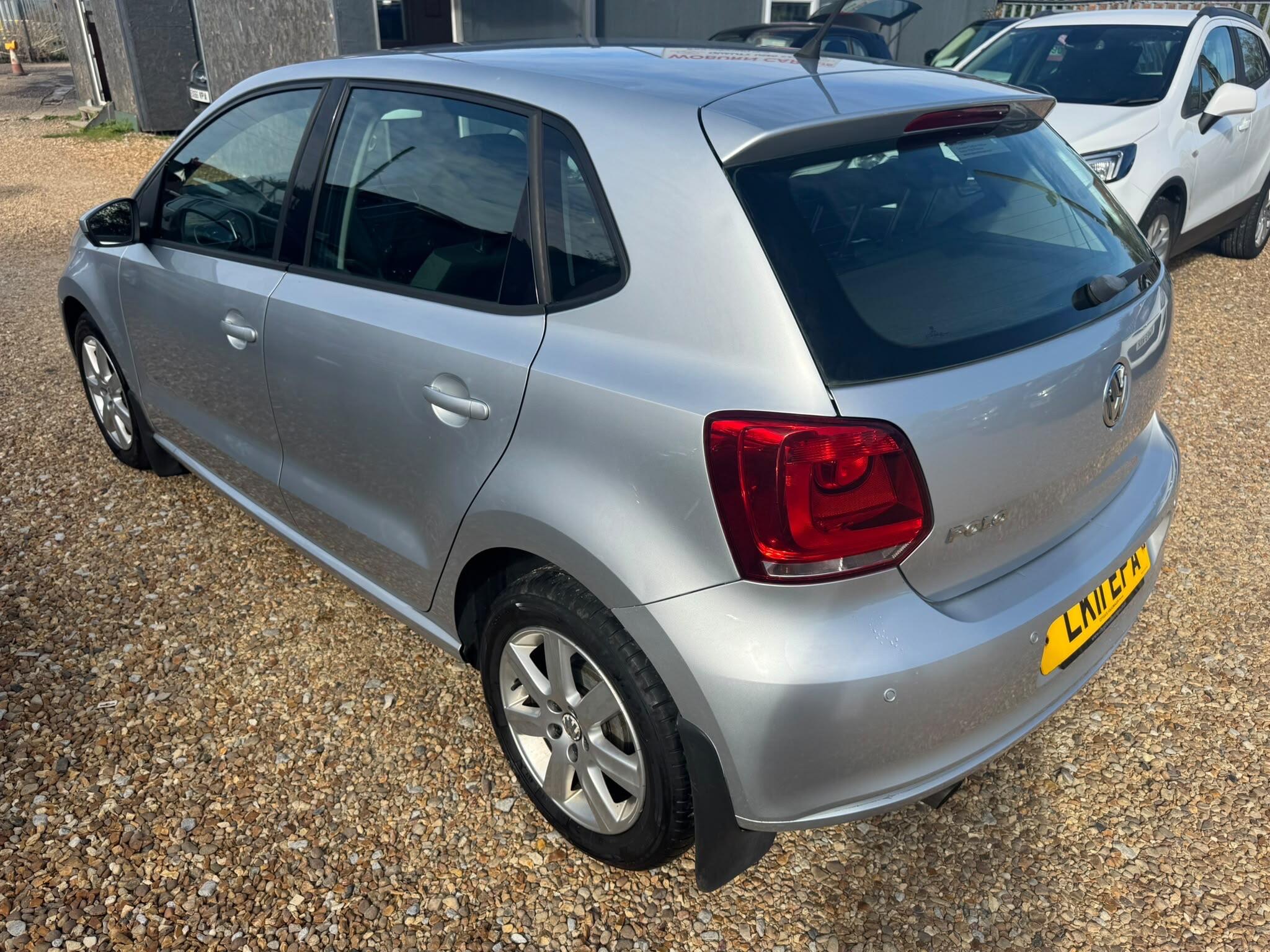 Volkswagen Polo view 7