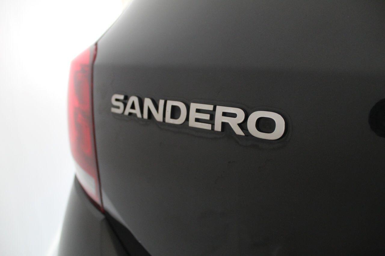 Dacia Sandero view 18