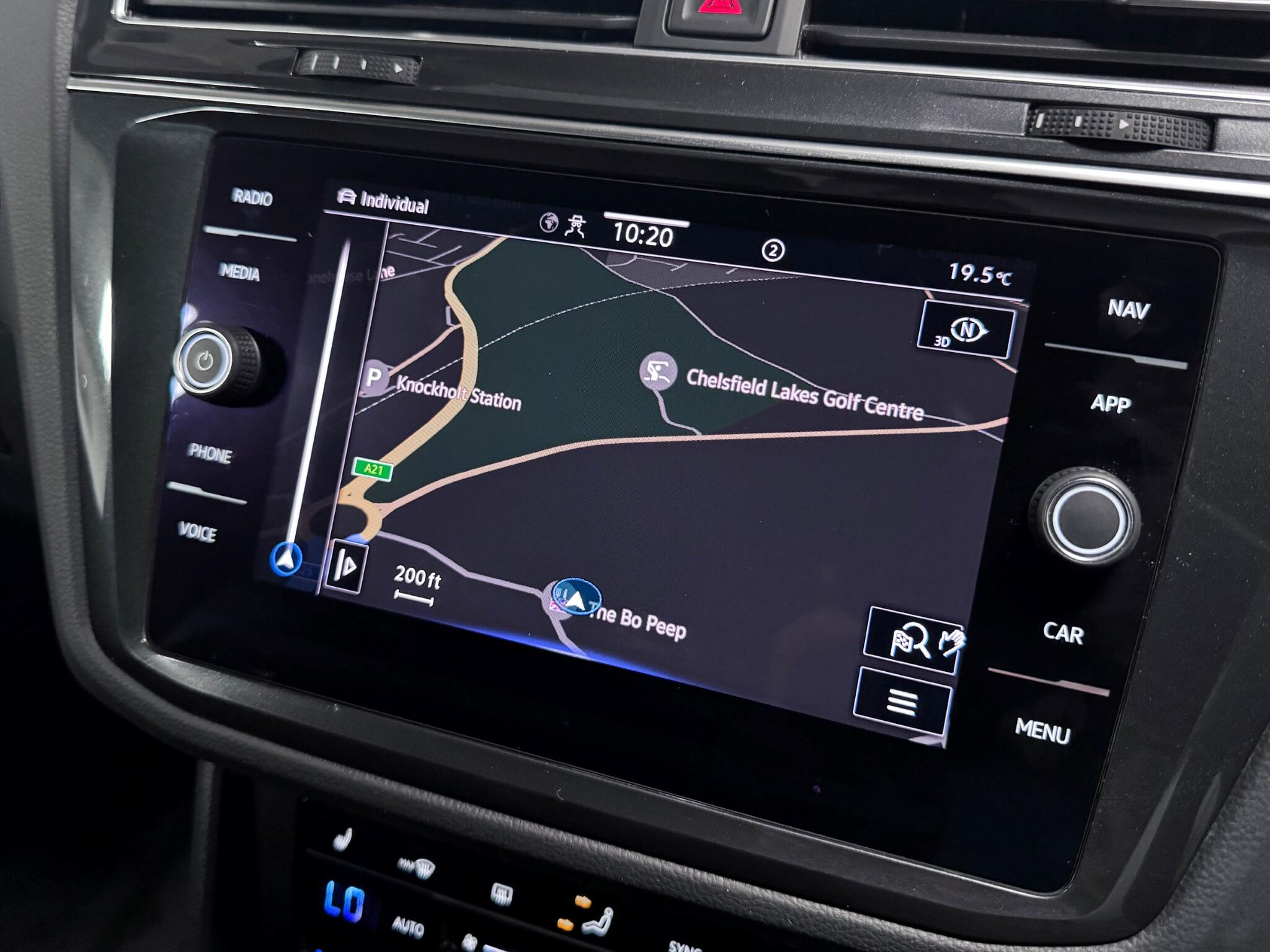 Volkswagen Tiguan view 41