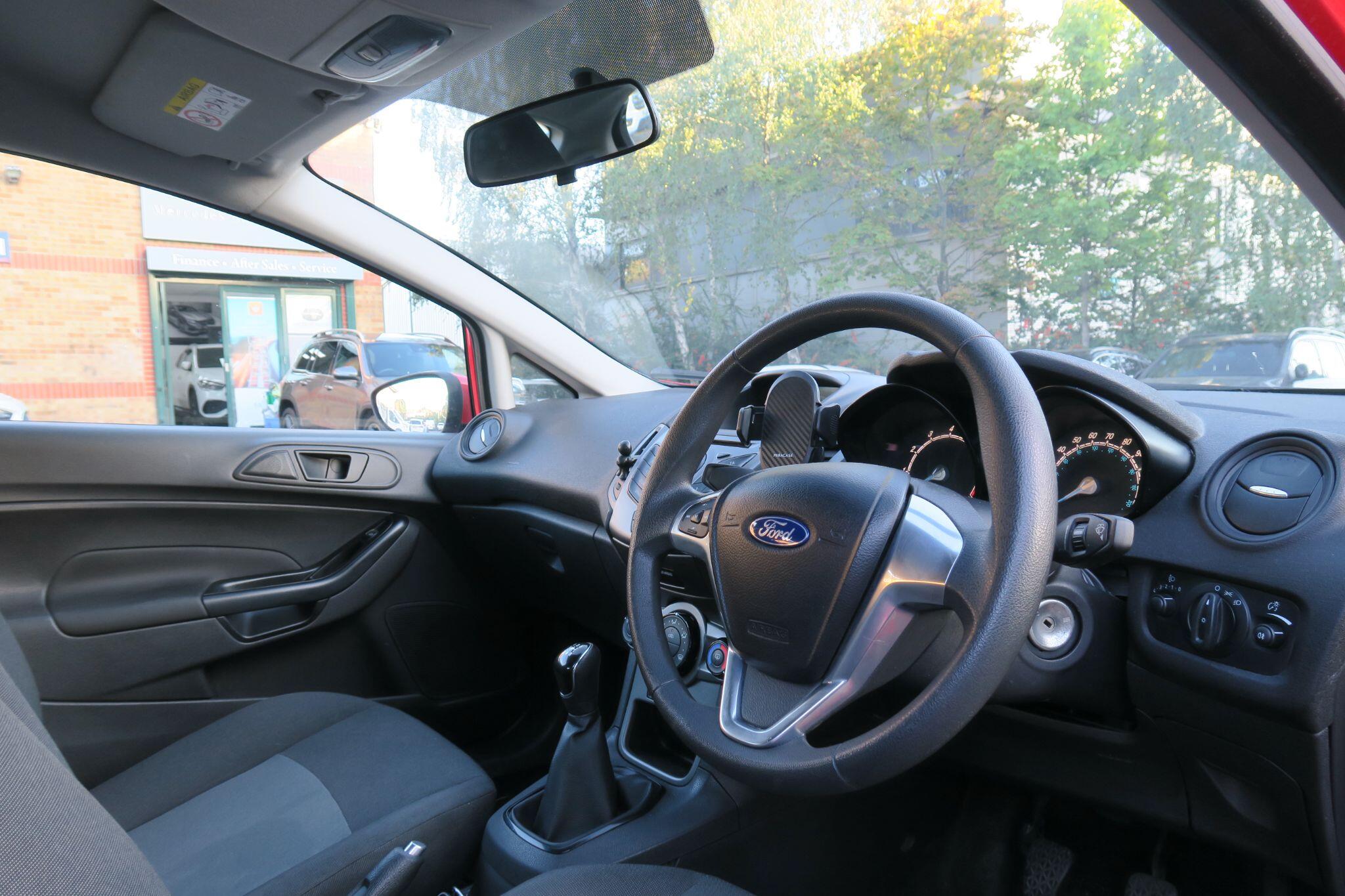Ford Fiesta view 12
