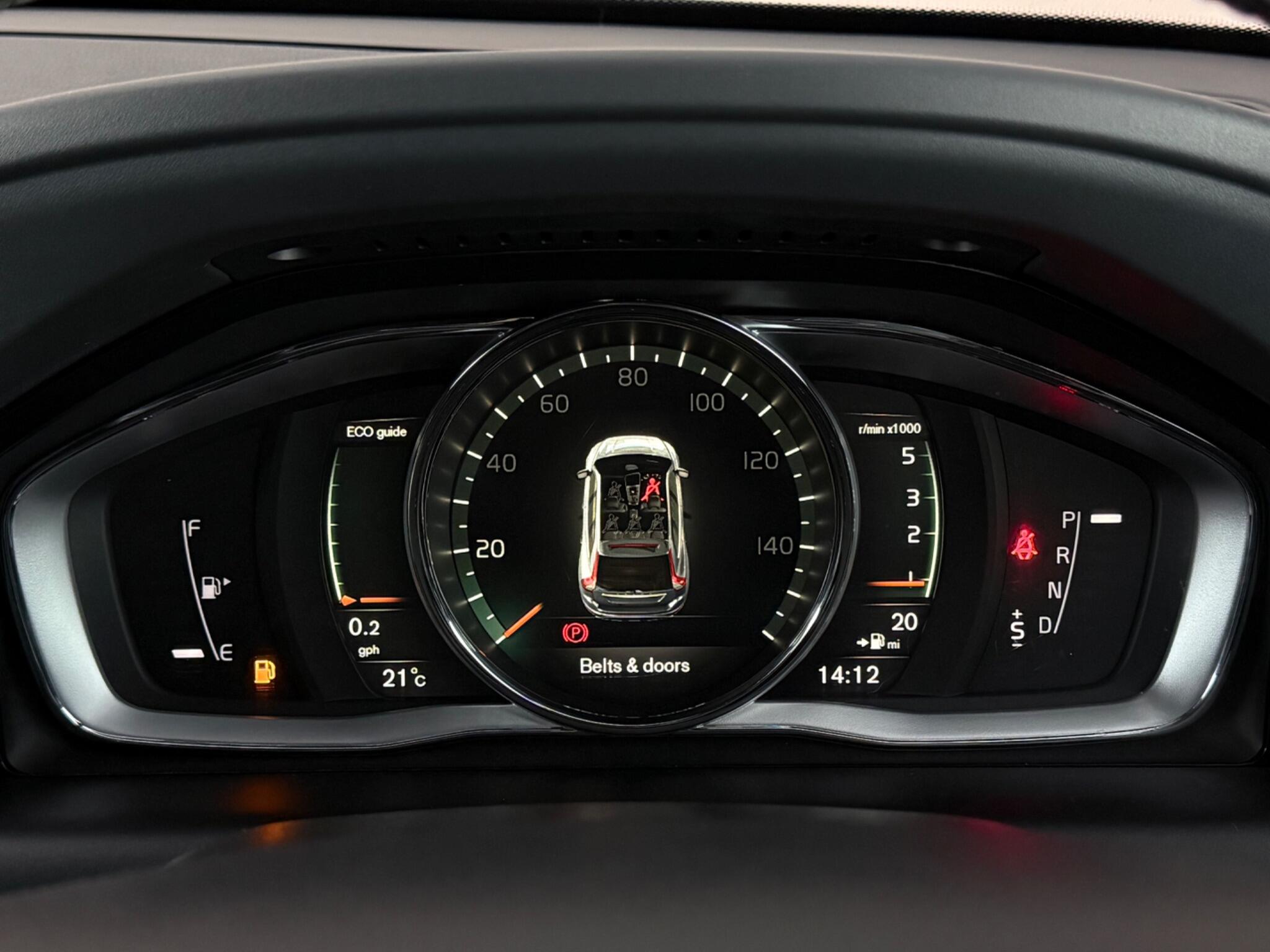 Volvo XC60 view 18