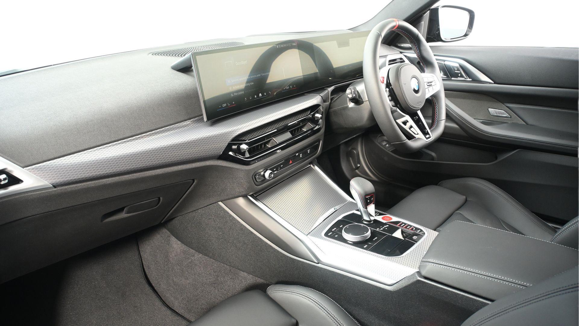 BMW M4 view 17