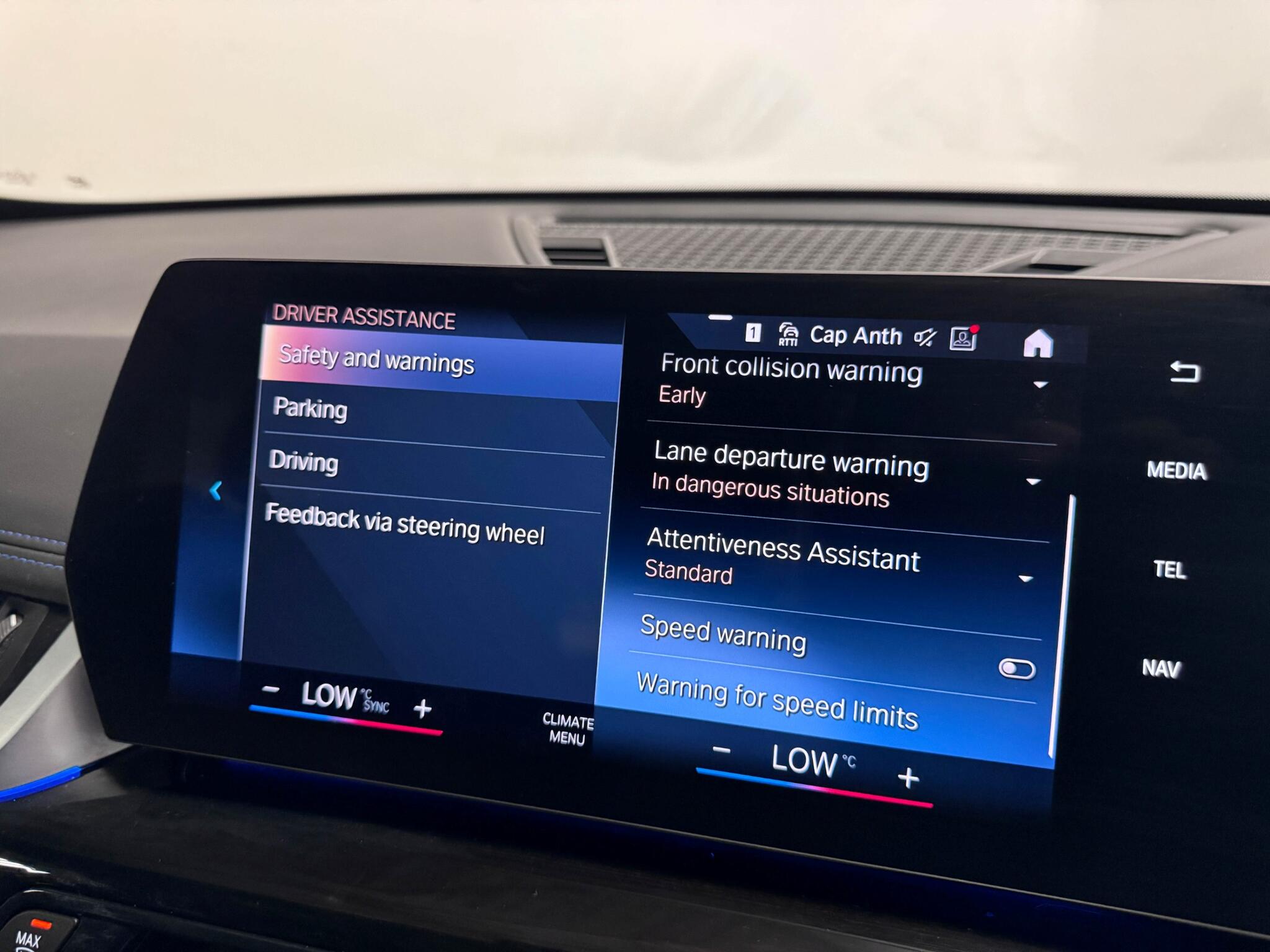 BMW Ix1 view 58