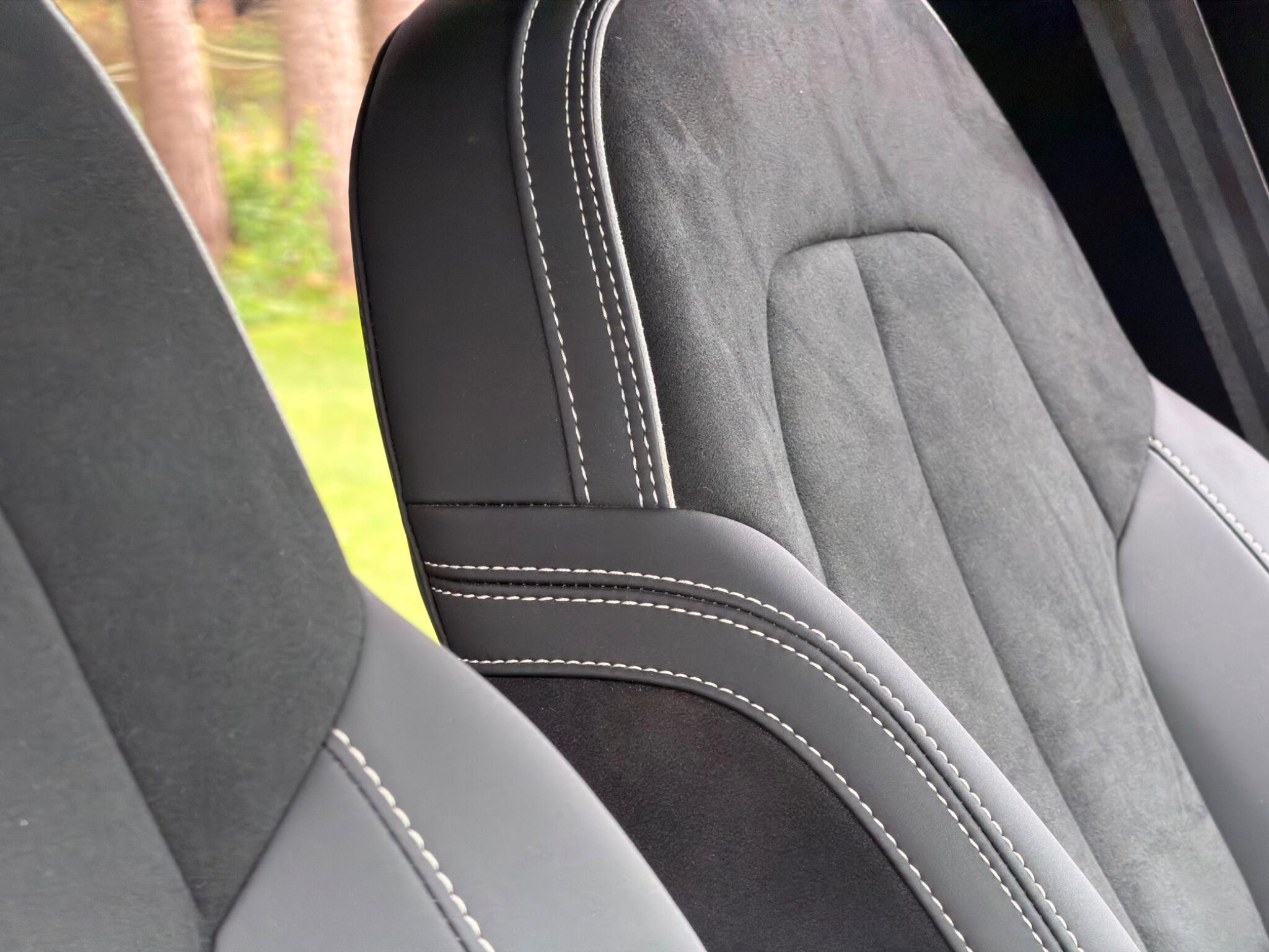 Volvo XC40 view 15