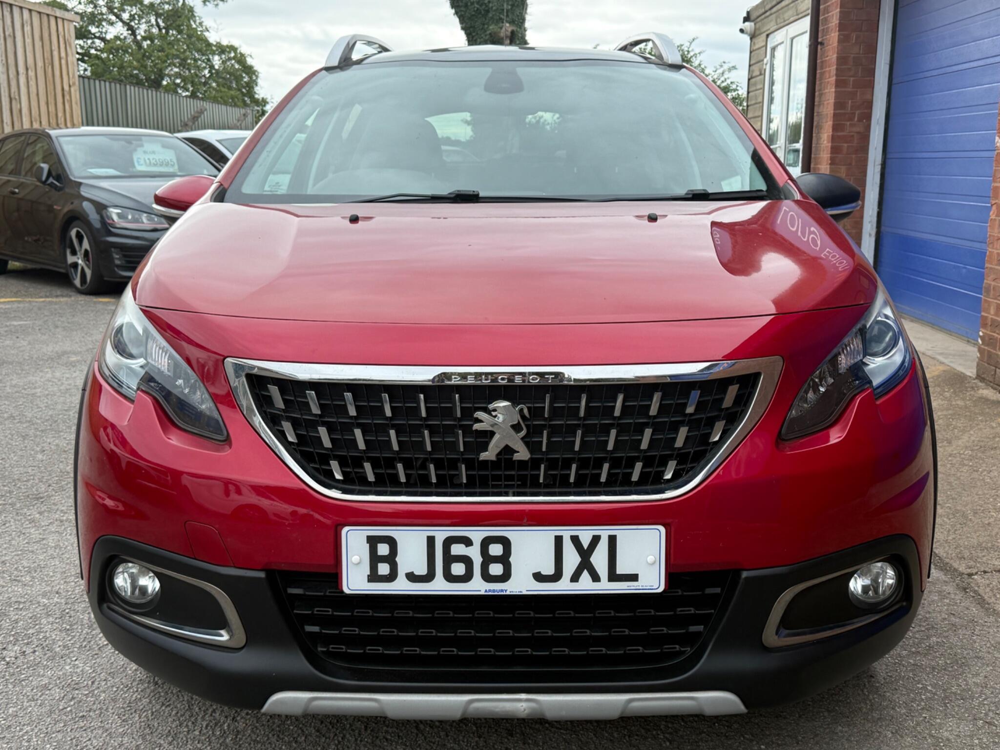 Peugeot 2008 view 9