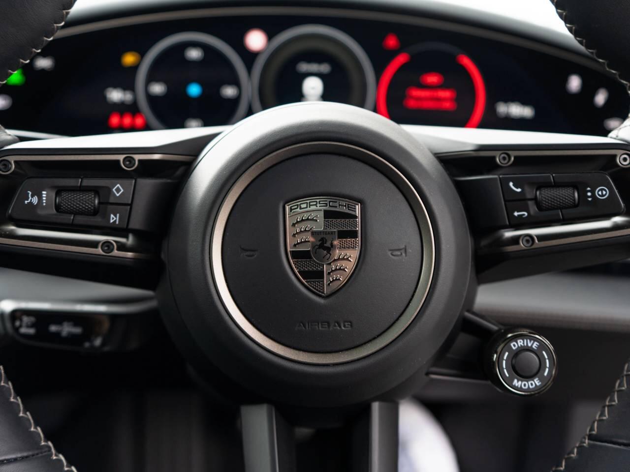 Porsche Taycan view 21