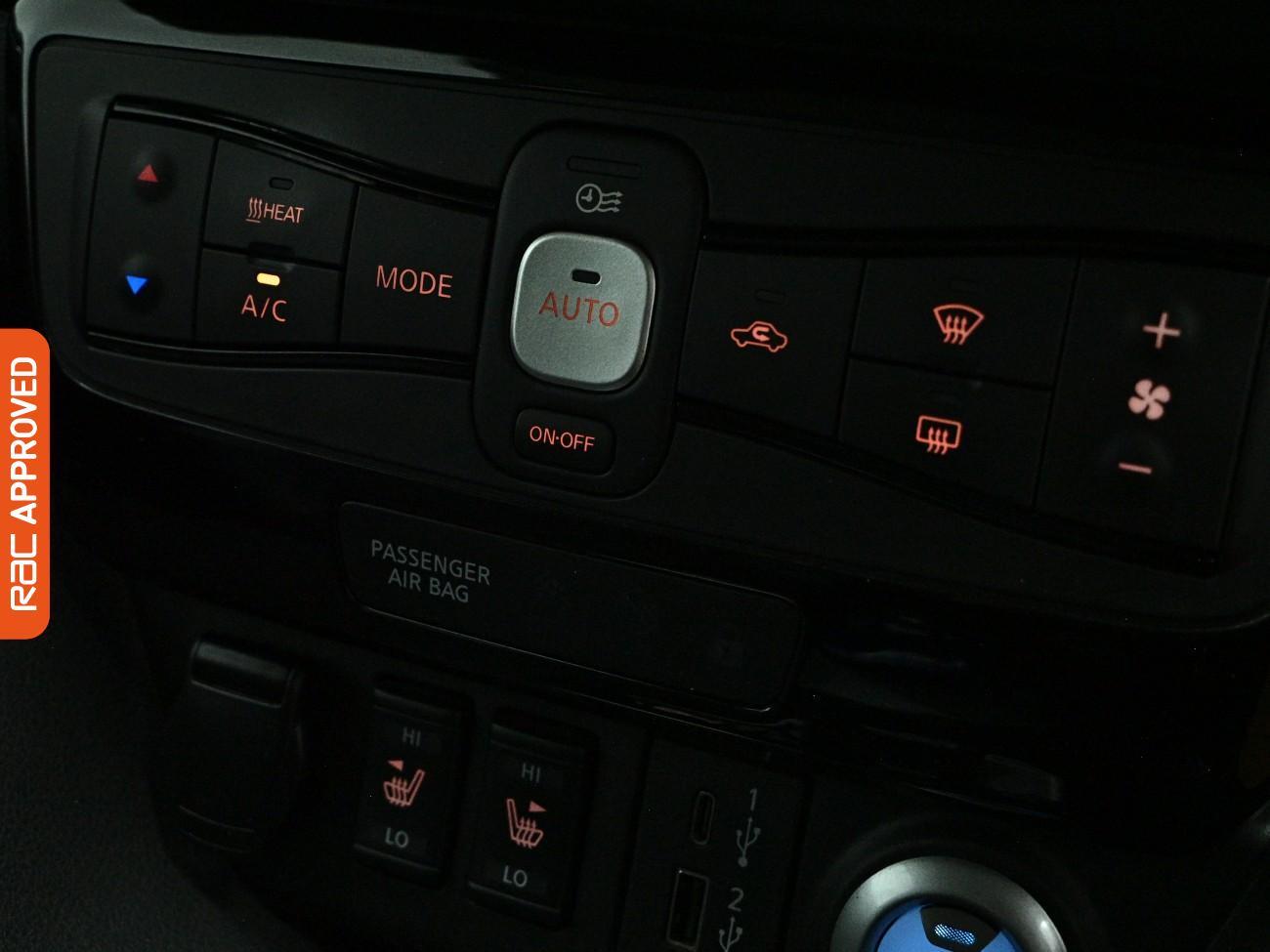 Nissan Leaf view 19