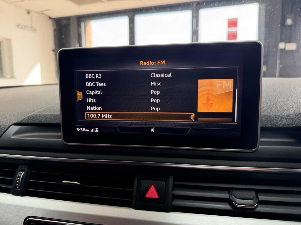 Audi S4 view 29