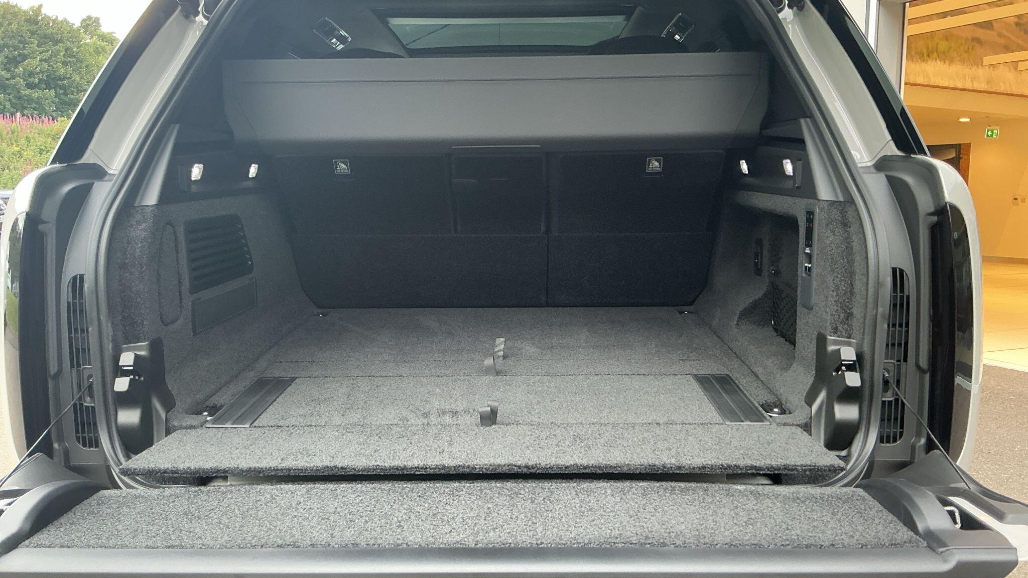 Land Rover Range Rover view 29