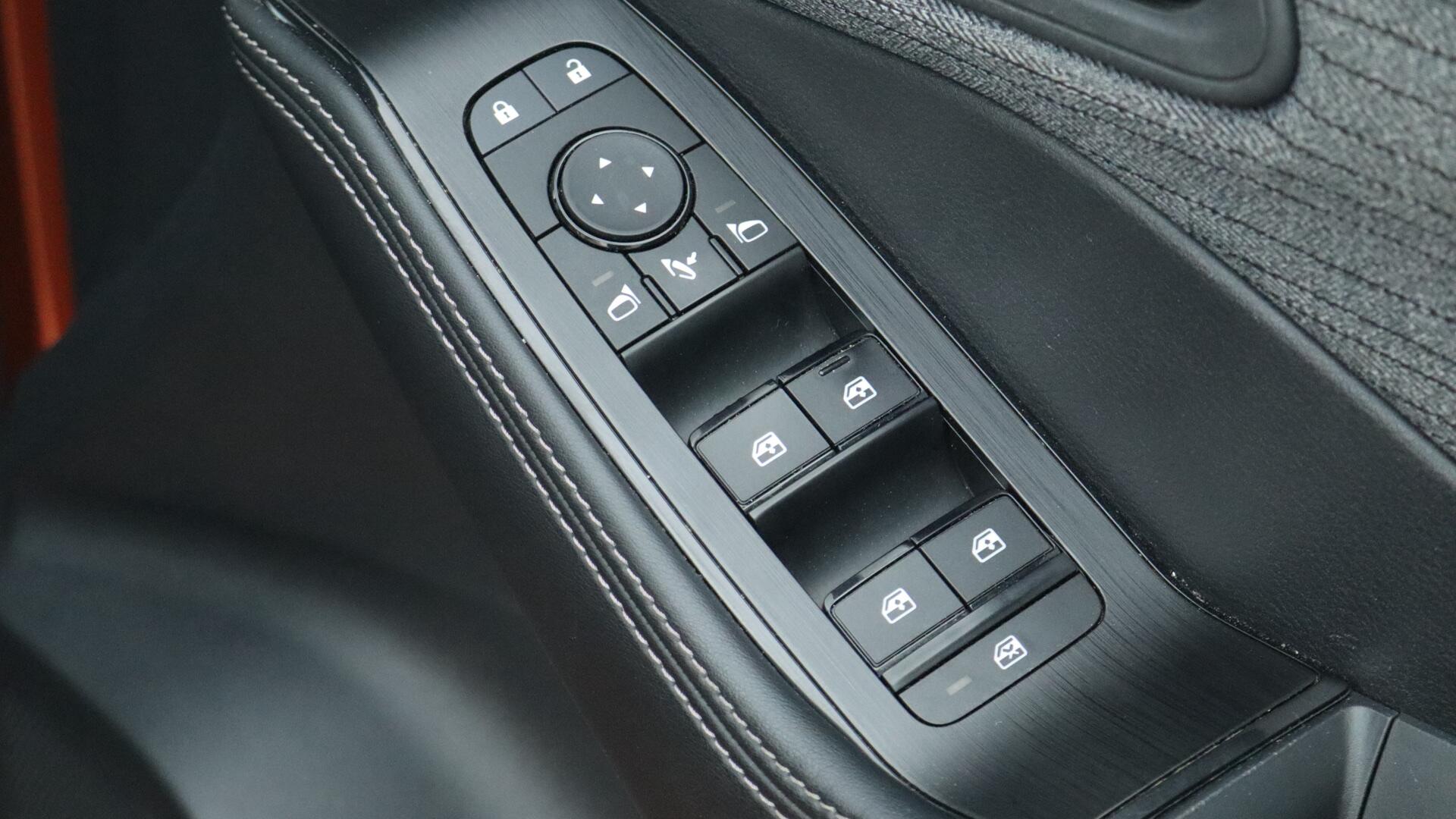 Nissan X-Trail view 22